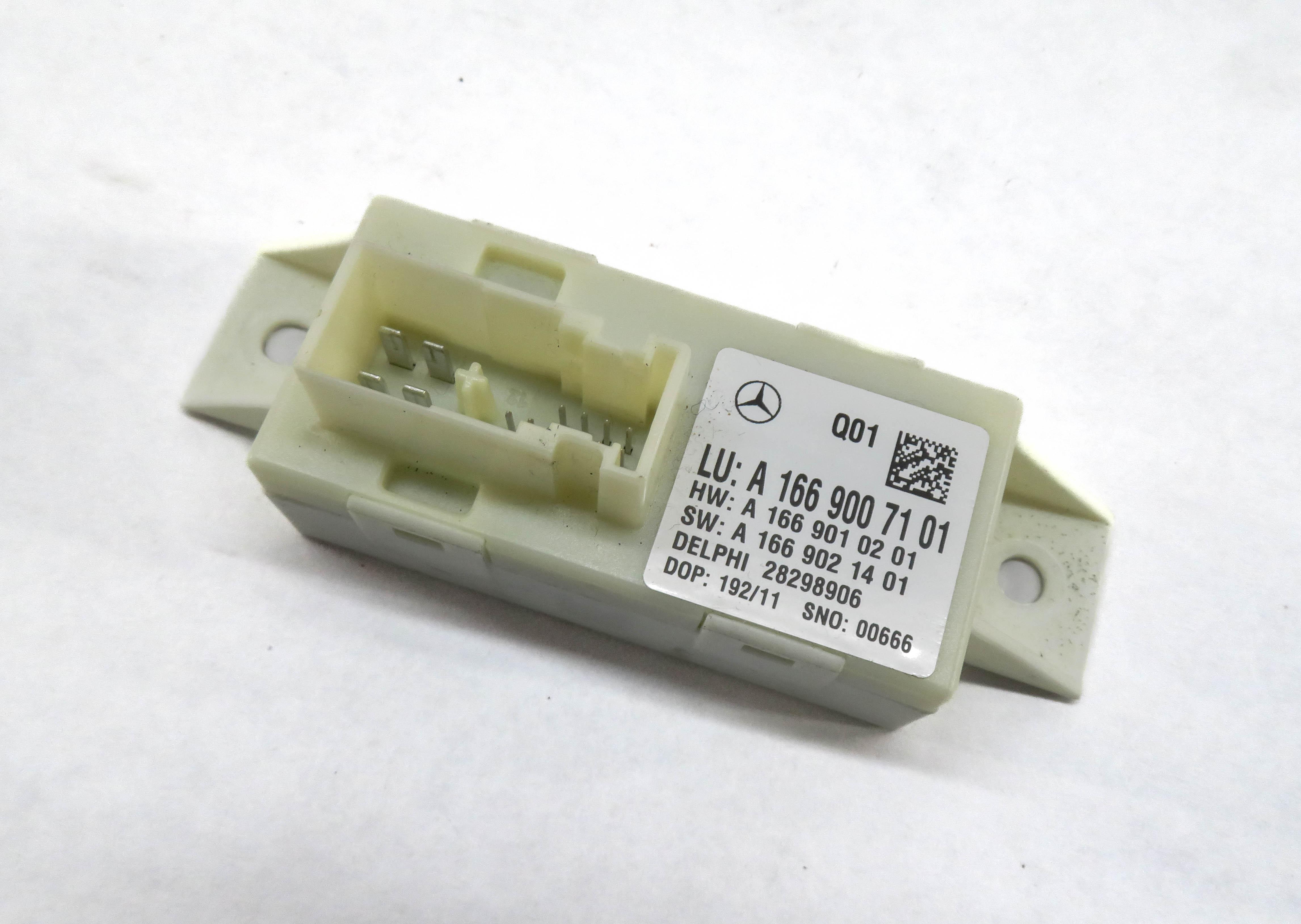 2012 MERCEDES C250 (W204) HEADLIGHT RANGE CONTROL MODULE — exact item pictured