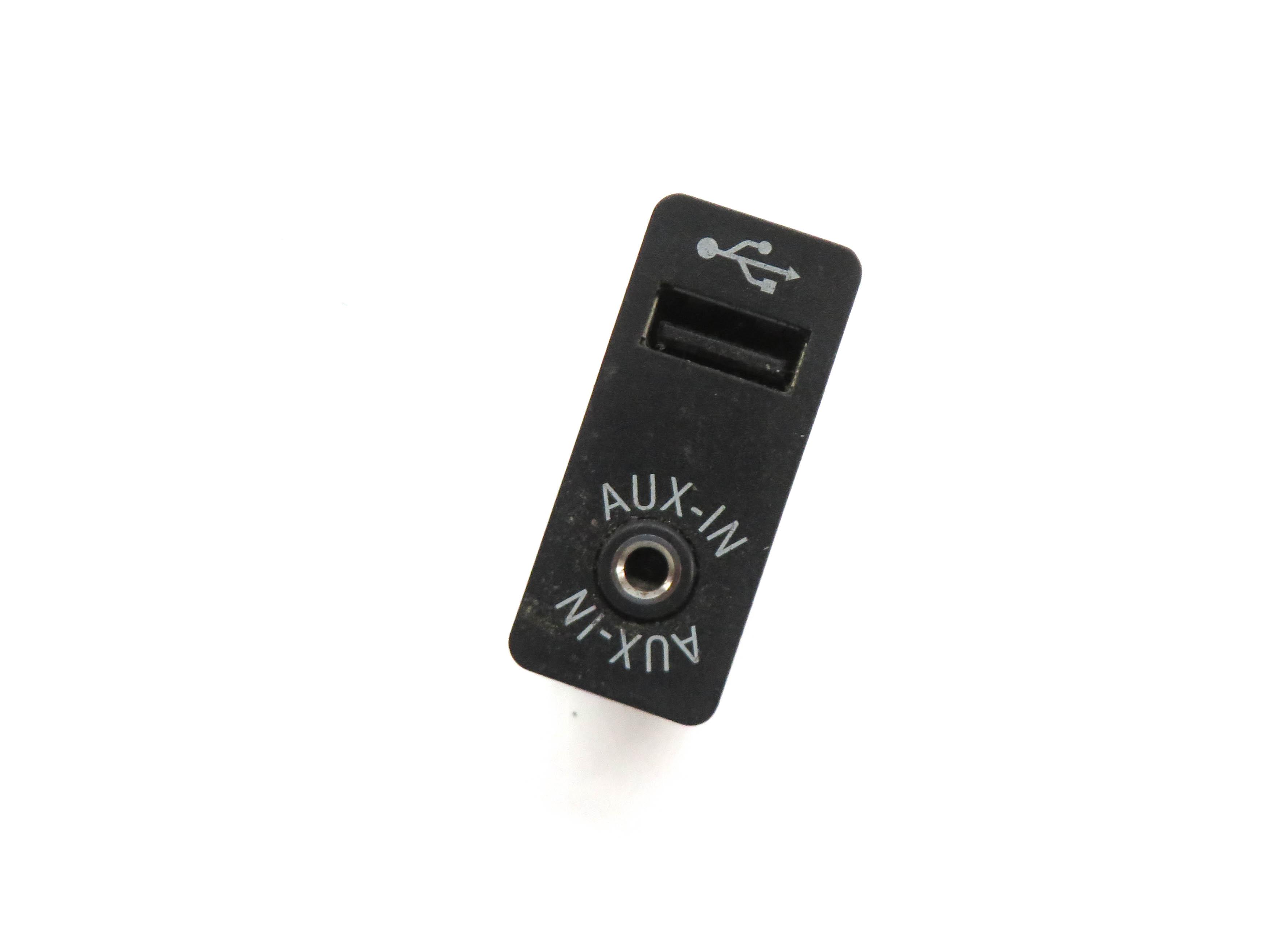 2016 BMW 535i (F10) RADIO STEREO AUX AUXILIARY AUDIO IN INPUT JACK w/ USB — exact item pictured