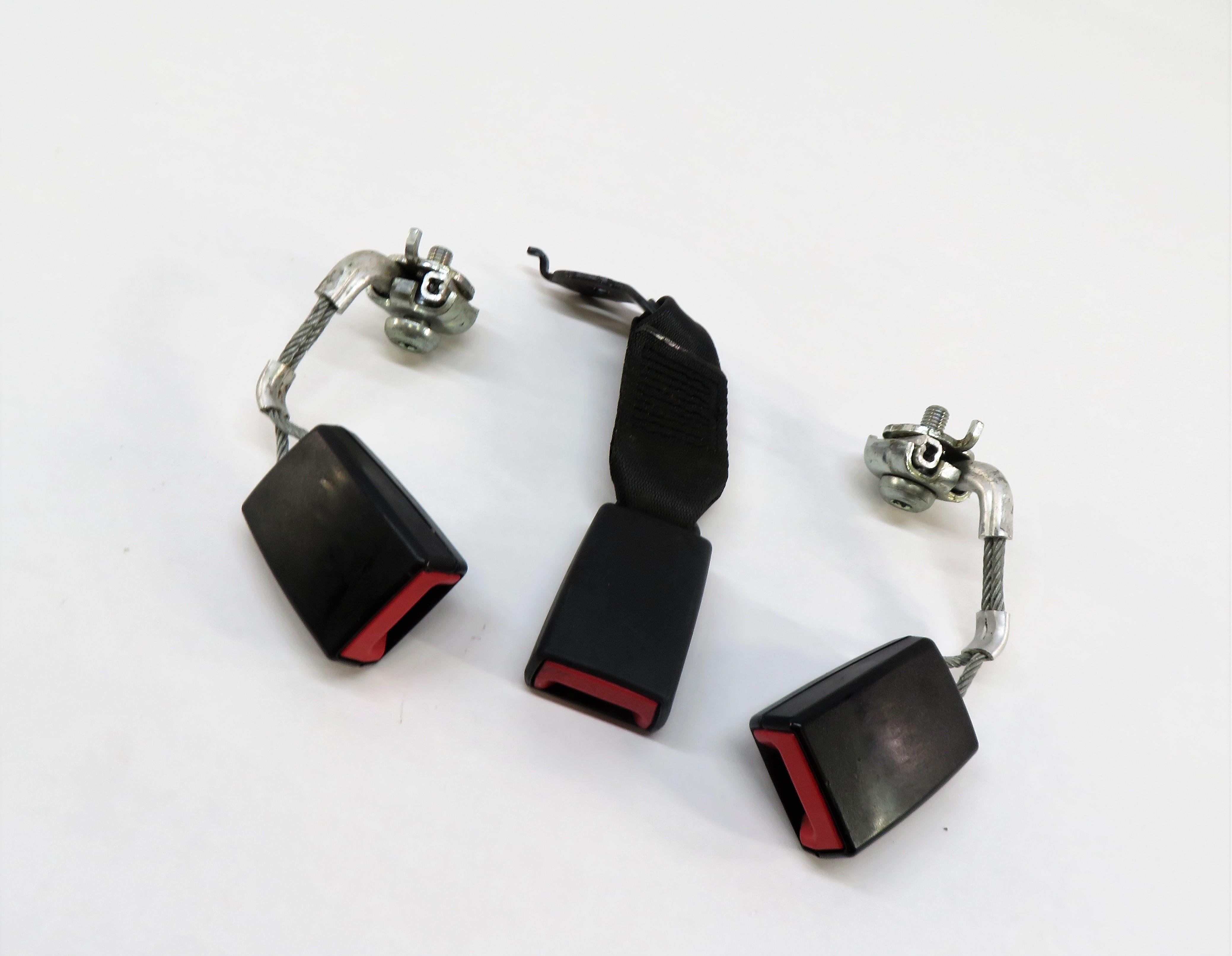 2016 BMW 535i (F10) REAR SEAT LEFT CENTER RIGHT SEATBELT BUCKLE RECEIVER SET-3 — exact item pictured