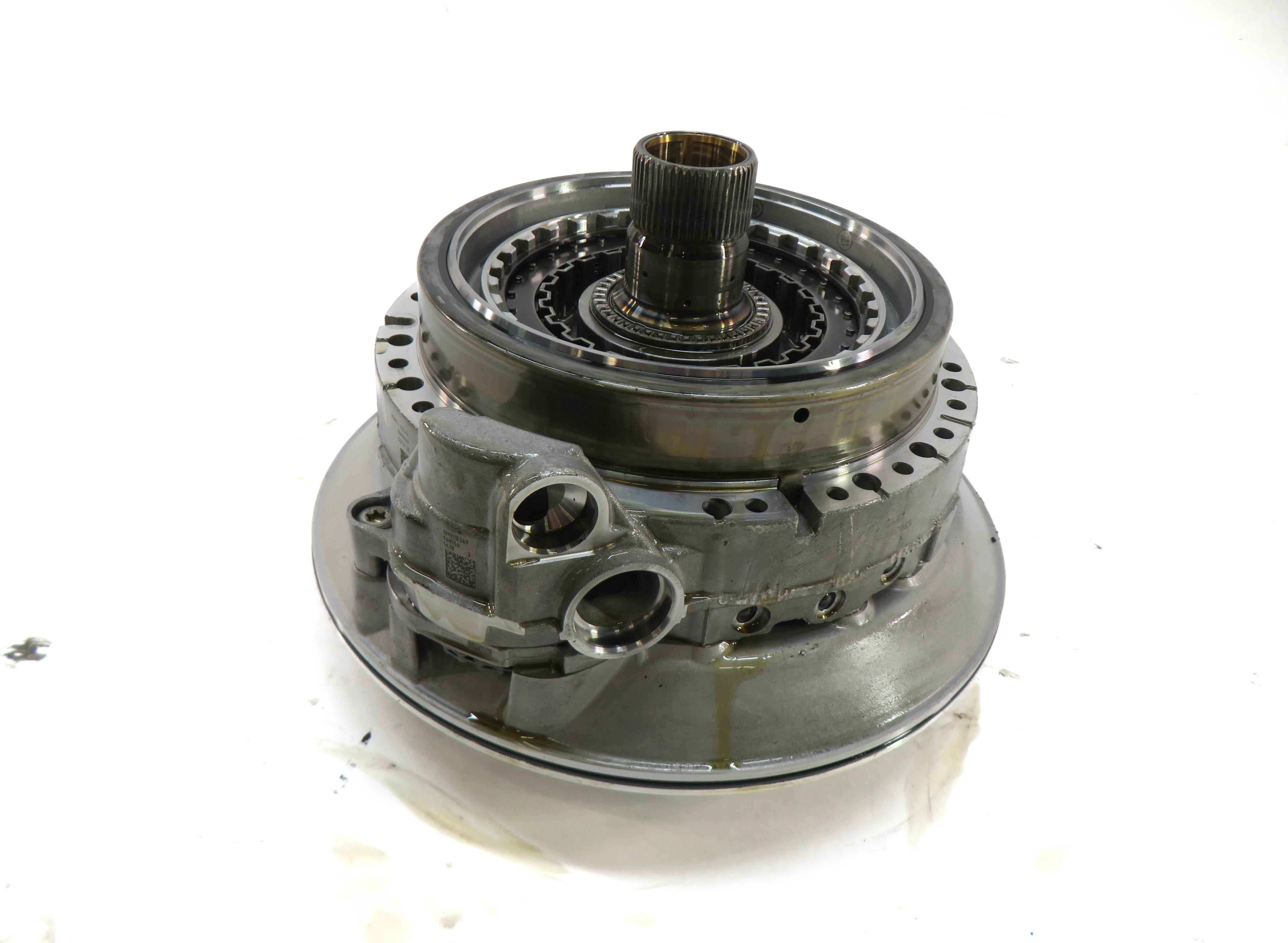 14-16 BMW 228i 328i 428i 528i (F22 F30 F32 F10) 8HP-45 TRANSMISSION OIL PUMP — exact item pictured