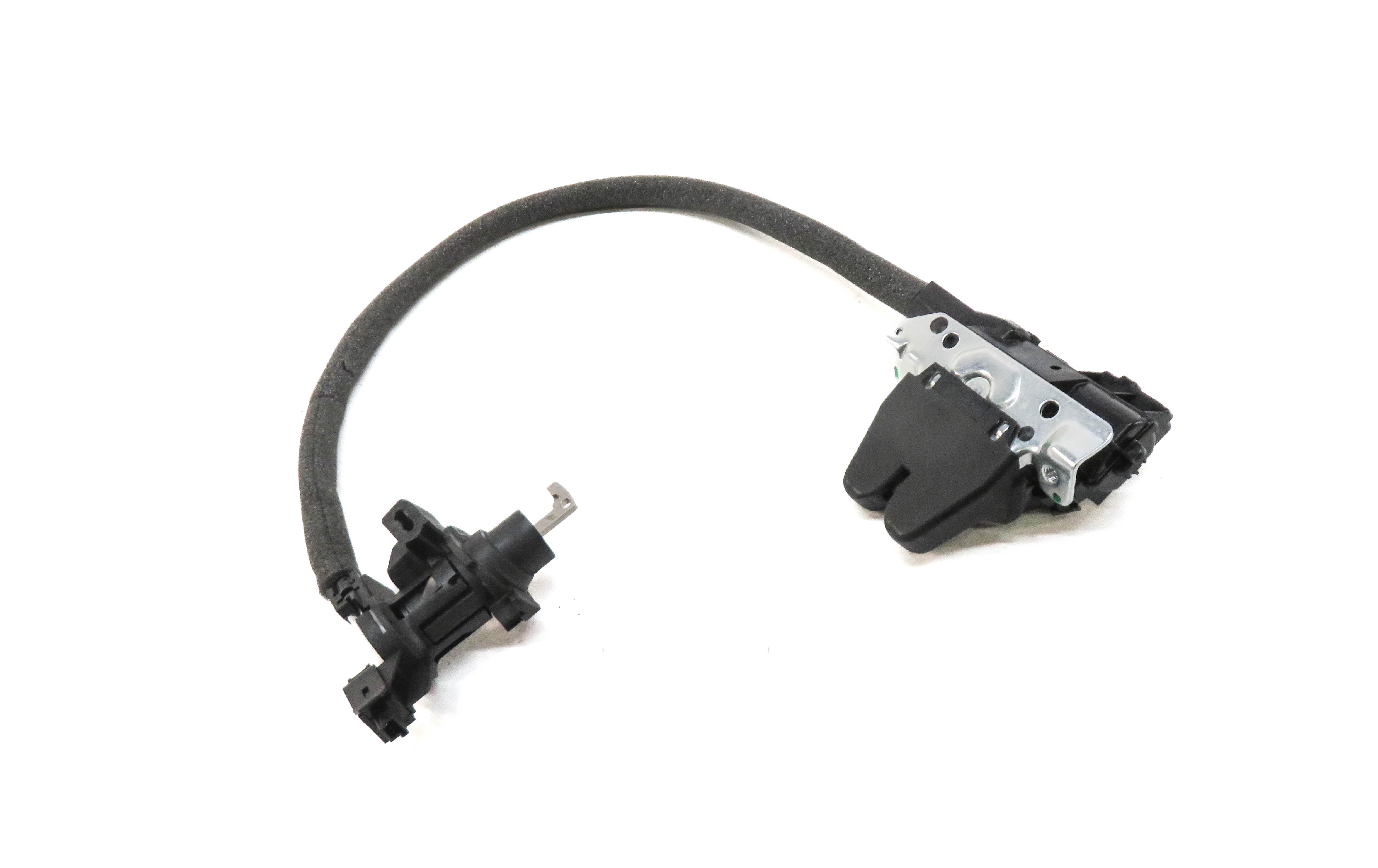 2017 MERCEDES CLS63 AMG (W218) REAR TRUNK LOCK LATCH ACTUATOR w/ CYLINDER & KEY — exact item pictured