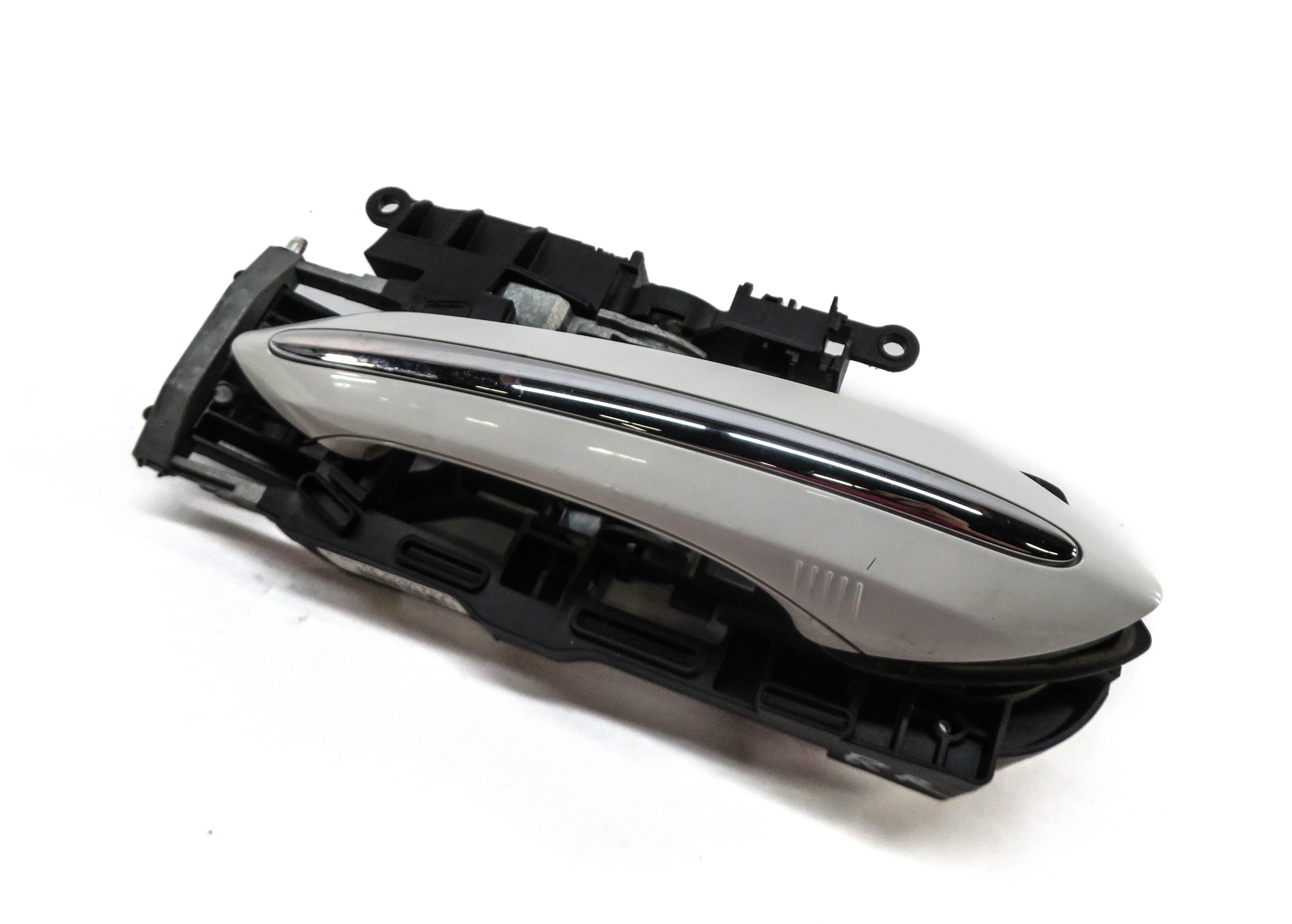 09-19 BMW 5 6 7 SERIES (F01 F10 F12) RIGHT REAR COMFORT DOOR HANDLE (WHITE) — exact item pictured