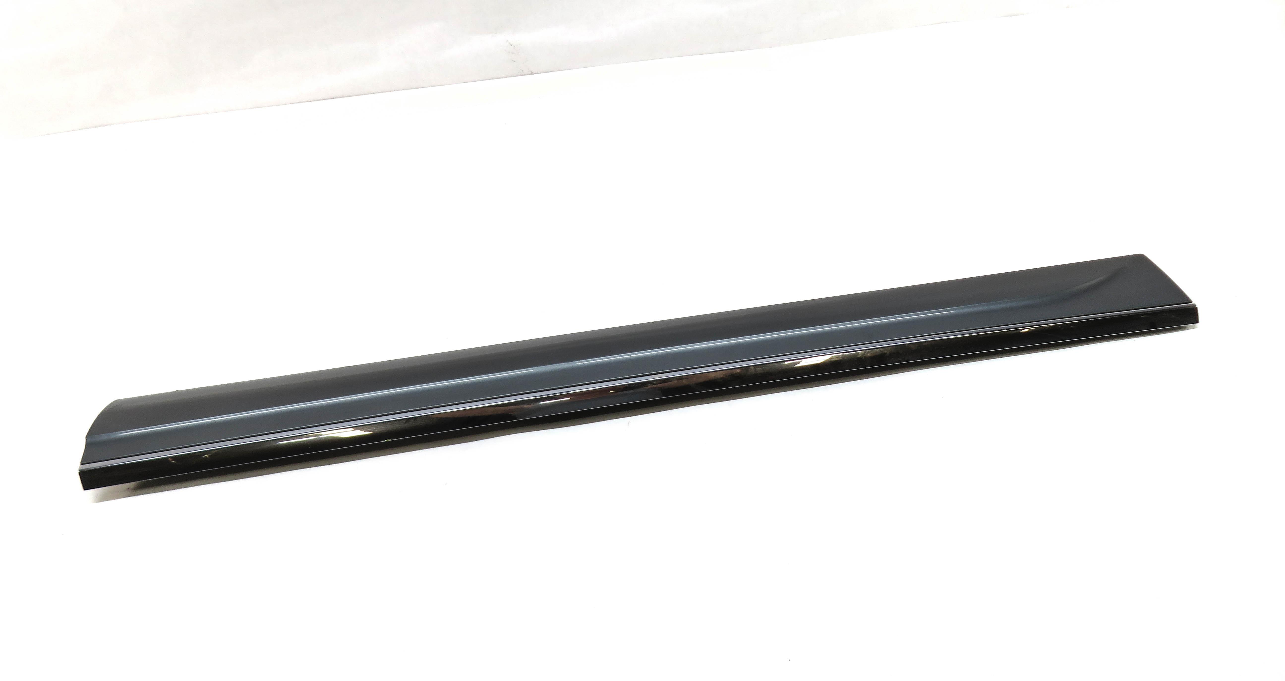 2013 AUDI Q5 (B8 8R) LEFT FRONT DRIVER DOOR MOULDING RUNNER TRIM (MONSOON GRAY) — exact item pictured