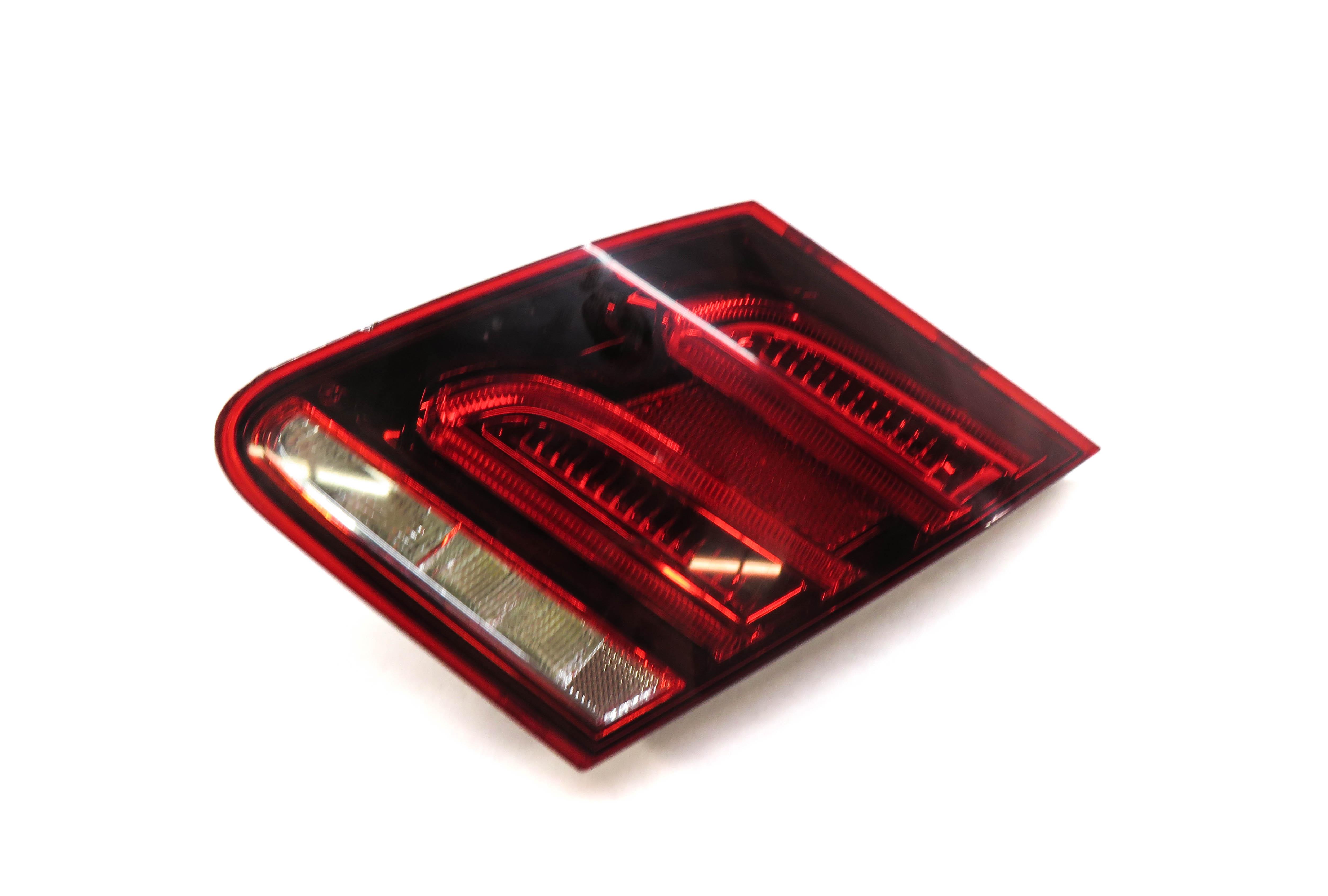 14-16 MERCEDES E-CLASS SEDAN W212 REAR RIGHT INNER LED TAILLIGHT TAIL LIGHT LAMP — exact item pictured