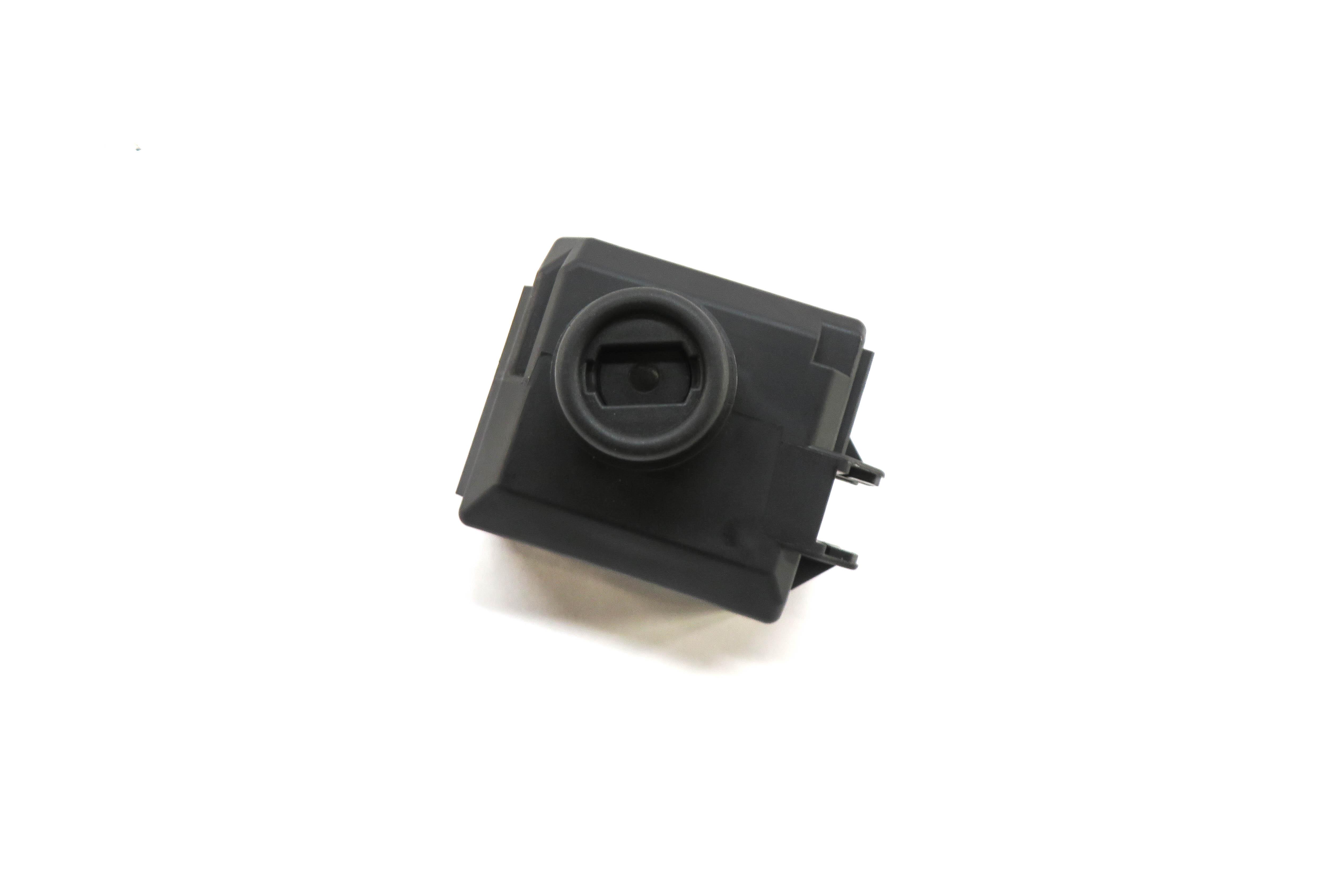 15-16 MERCEDES E GT CLS CLASS (W212 W190 W218) DASH KEY IGNITION CONTROL MODULE — exact item pictured