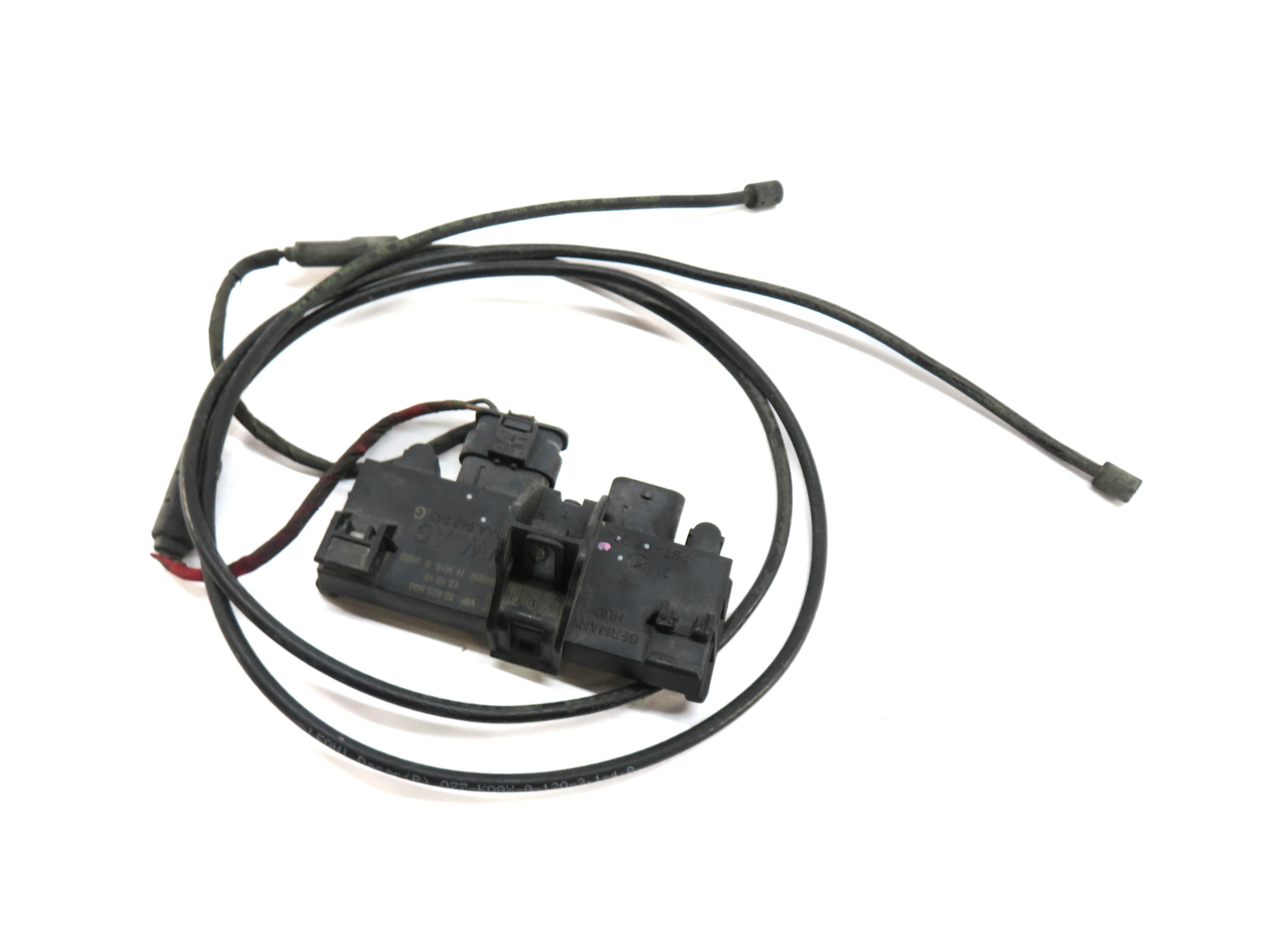 2017 AUDI A4 (B9 8W) REAR TRUNK KEYLESS ENTRY KICK PANEL MODULE w/ ANTENNA — exact item pictured