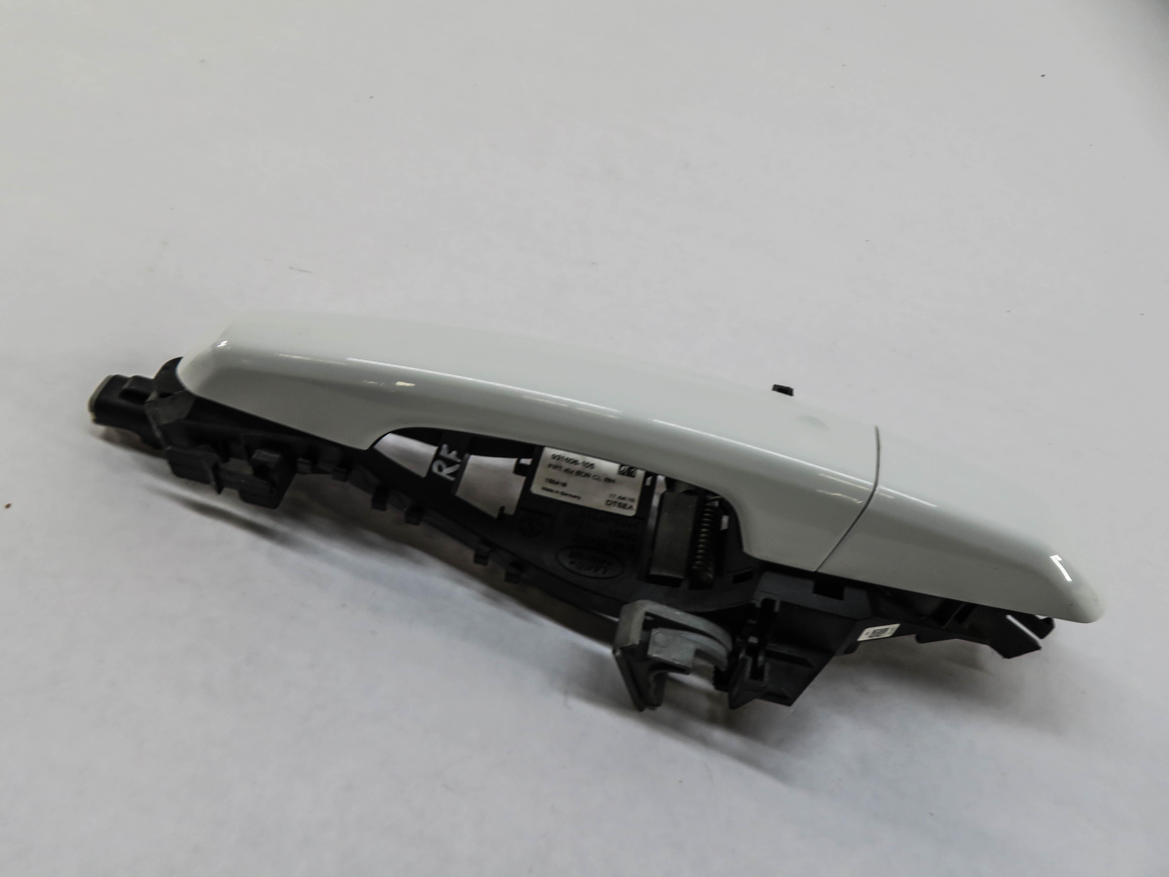12-17 RANGE ROVER SPORT EVOQUE (L405 L494) RIGHT FRONT PASSIVE DOOR HANDLE WHITE — exact item pictured