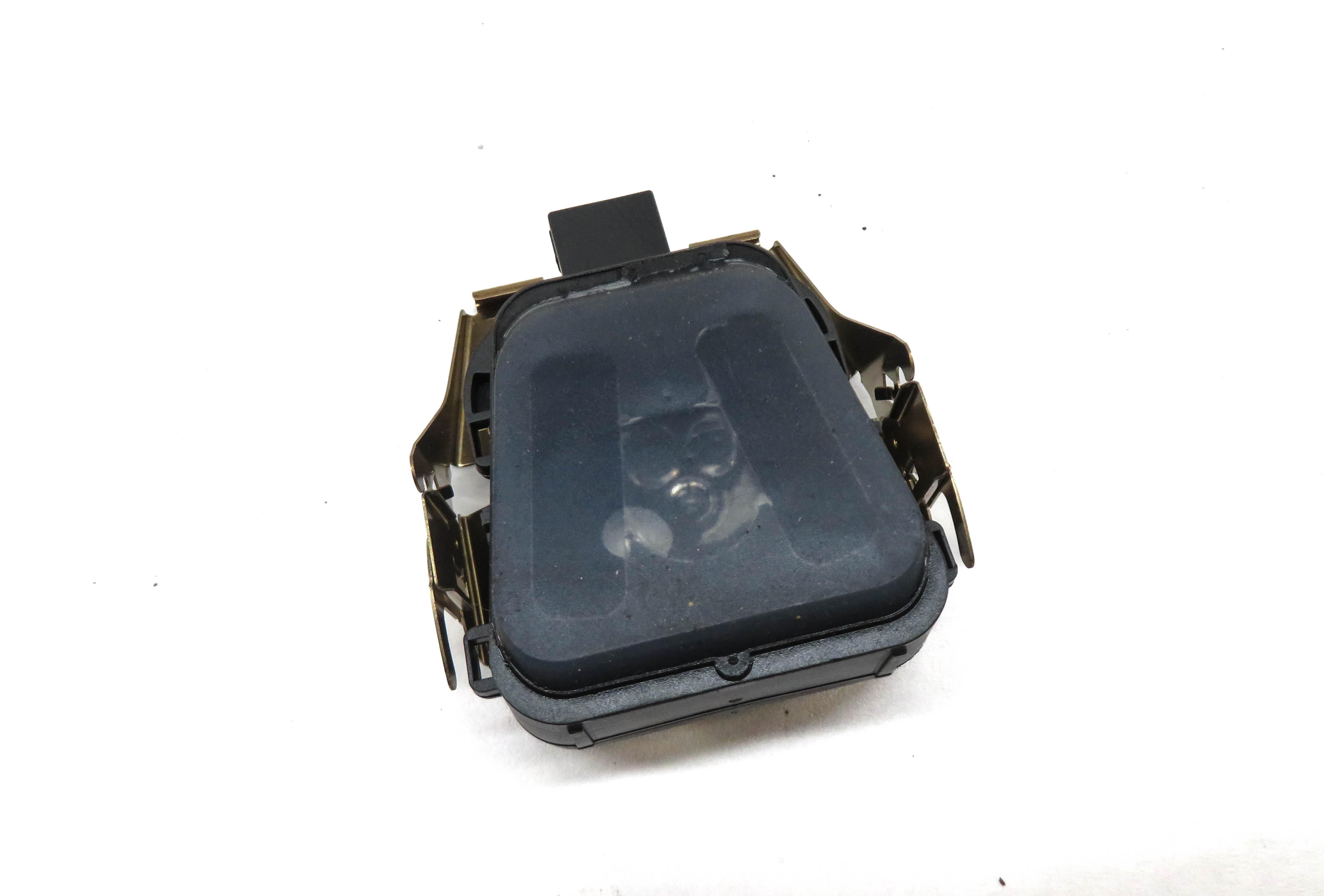 2016 RANGE ROVER EVOQUE (L538) FRONT WINDSHIELD RAIN LIGHT SENSOR RLS — exact item pictured