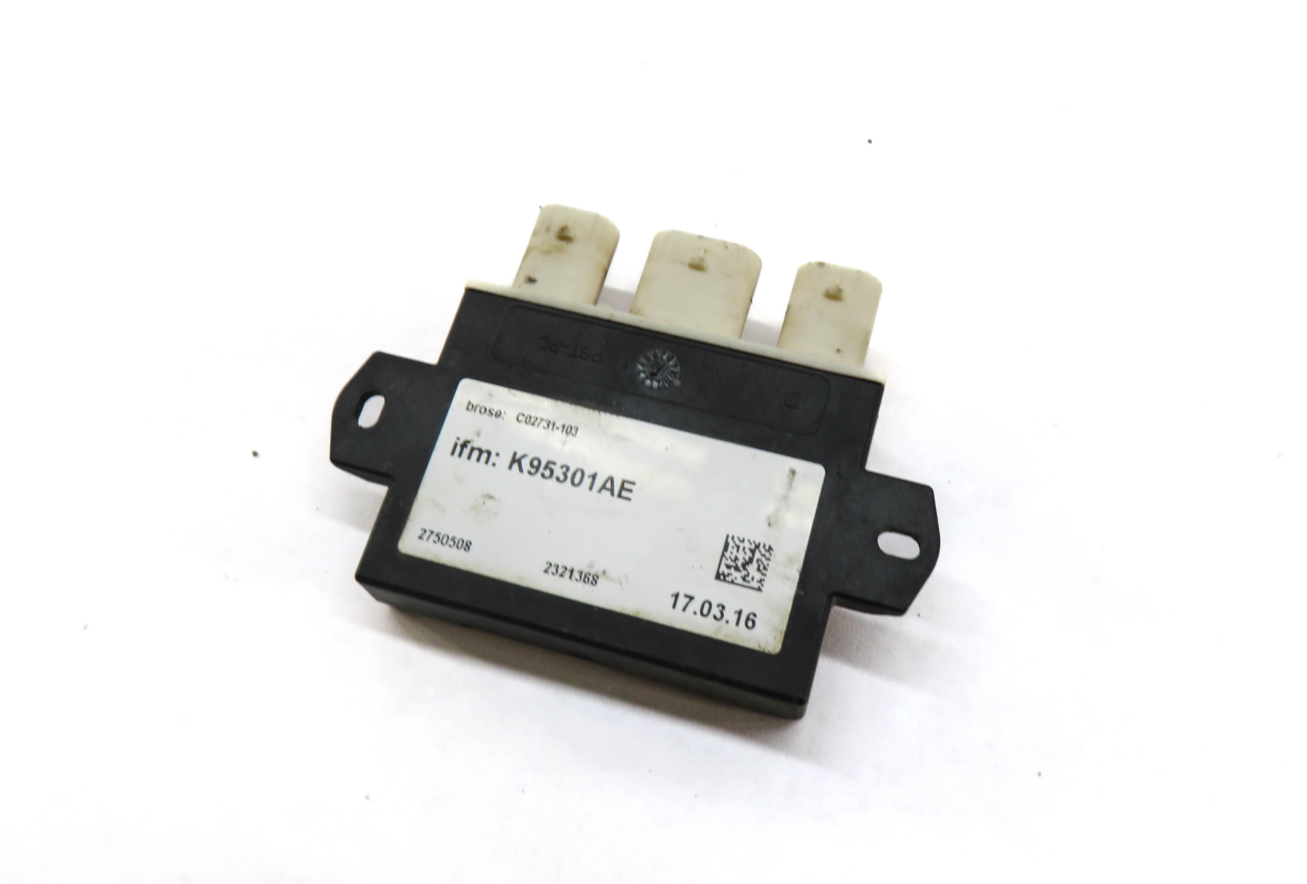 2016 RANGE ROVER EVOQUE (L538) REAR TRUNK KICK PANEL SMART OPENER CONTROL MODULE — exact item pictured