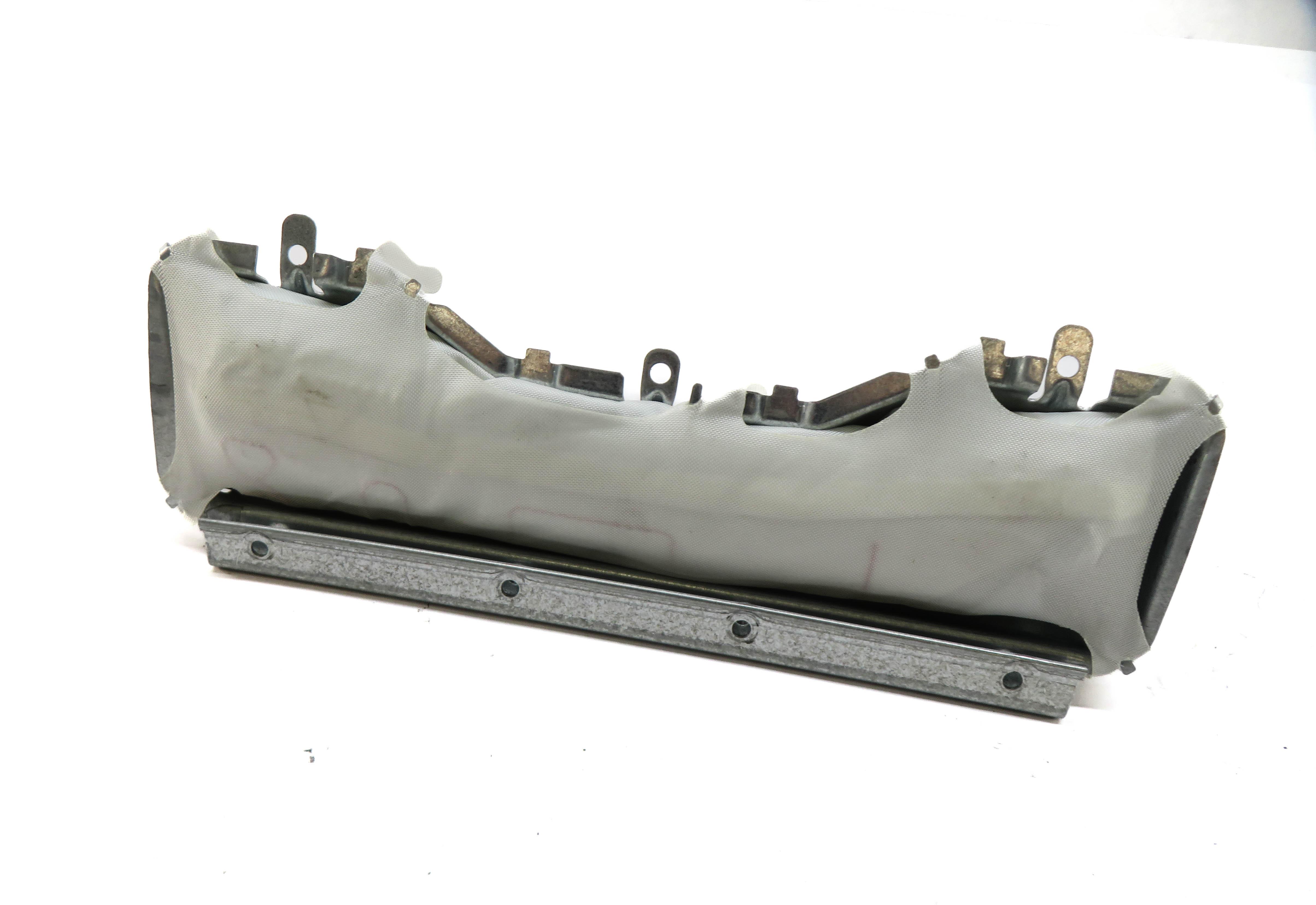 2012-2018 MERCEDES CLS400 CLS550 CLS63 (W218) LEFT DRIVER KNEE AIRBAG AIR BAG — exact item pictured