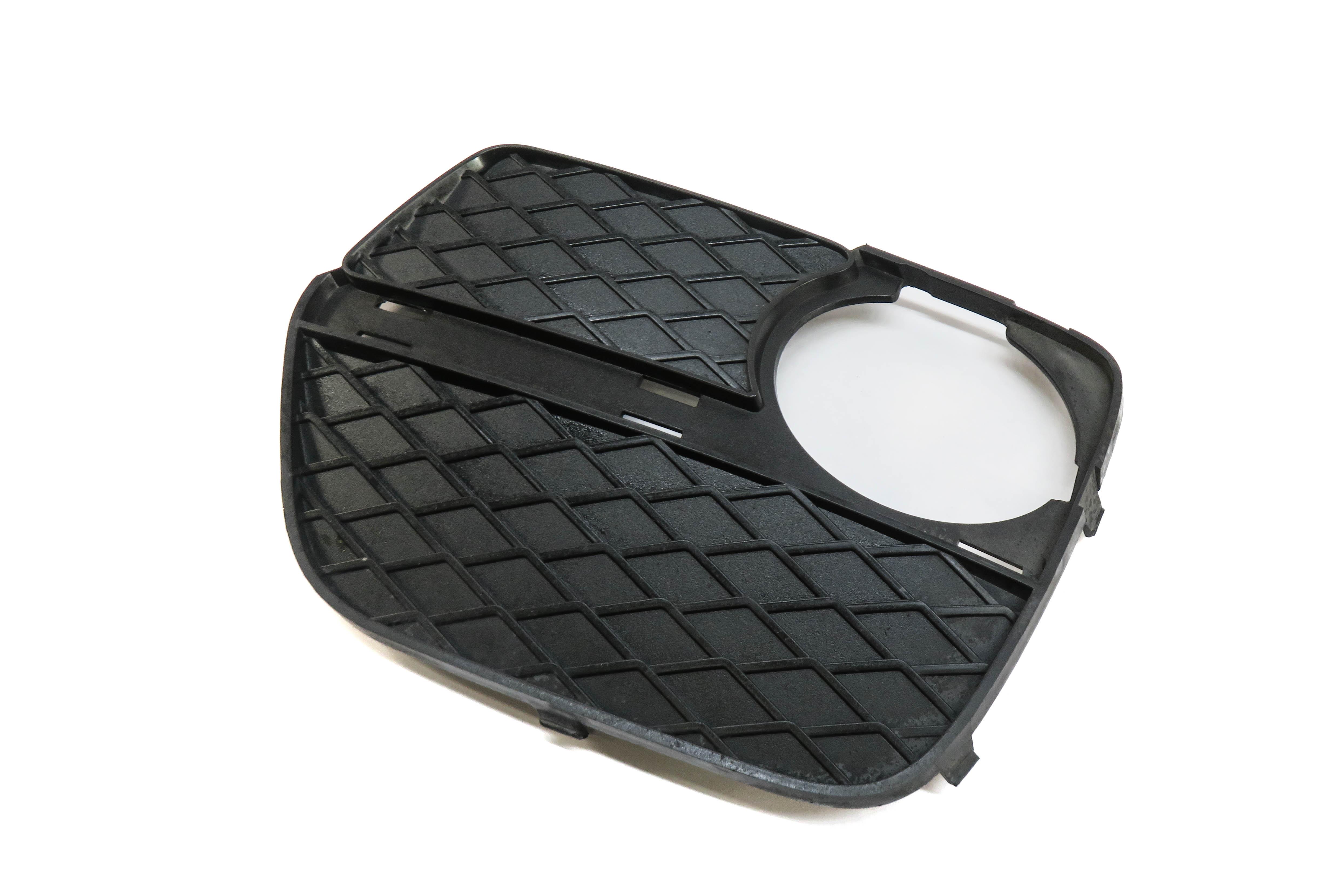 2013-2014 BMW X6 (E71) LEFT FRONT DRIVER LOWER BUMPER FOGLIGHT GRILLE TRIM — exact item pictured