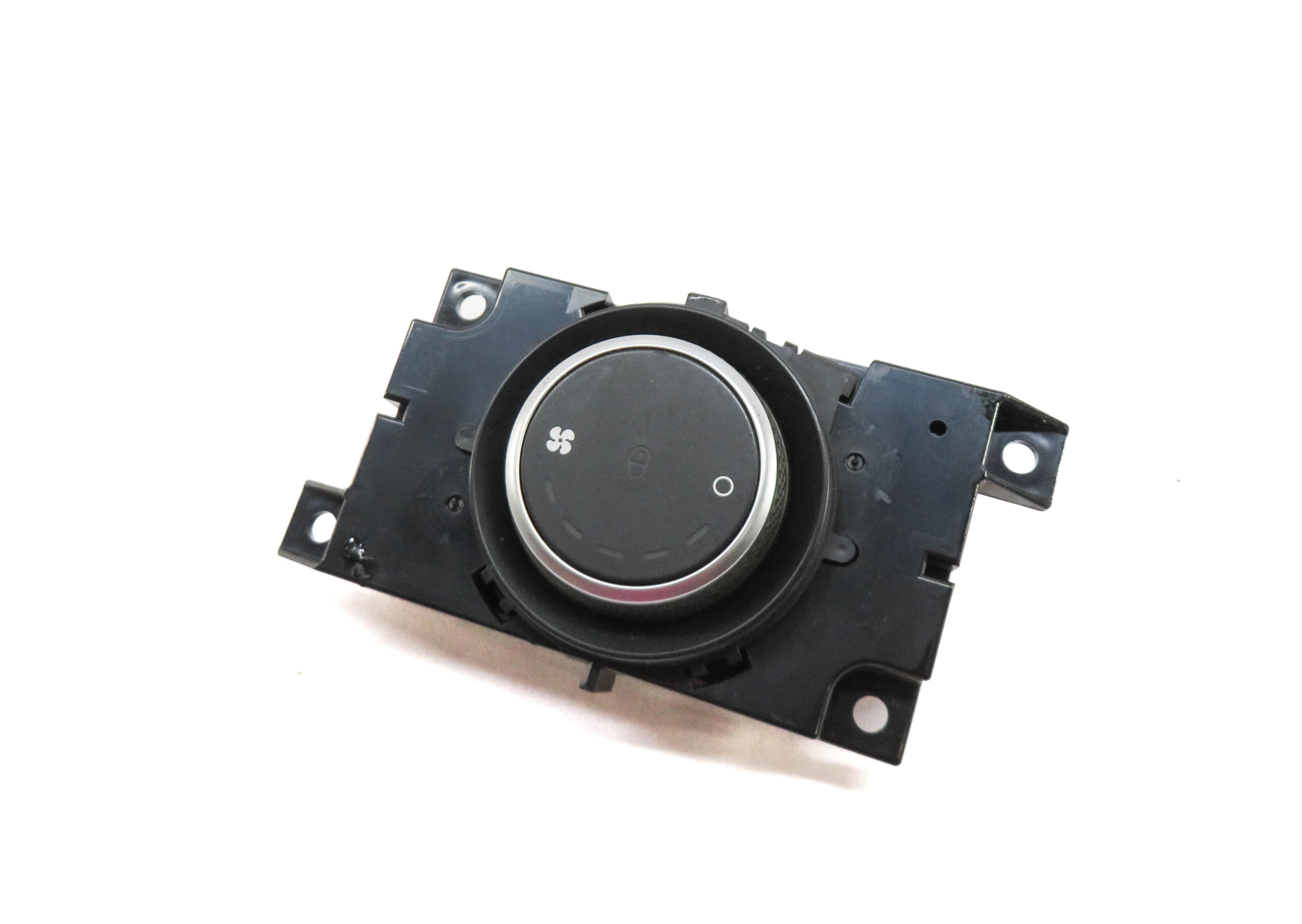2015-2019 LAND ROVER DISCOVERY SPORT (L550) REAR HEATER A/C FAN SPEED CONTROL — exact item pictured