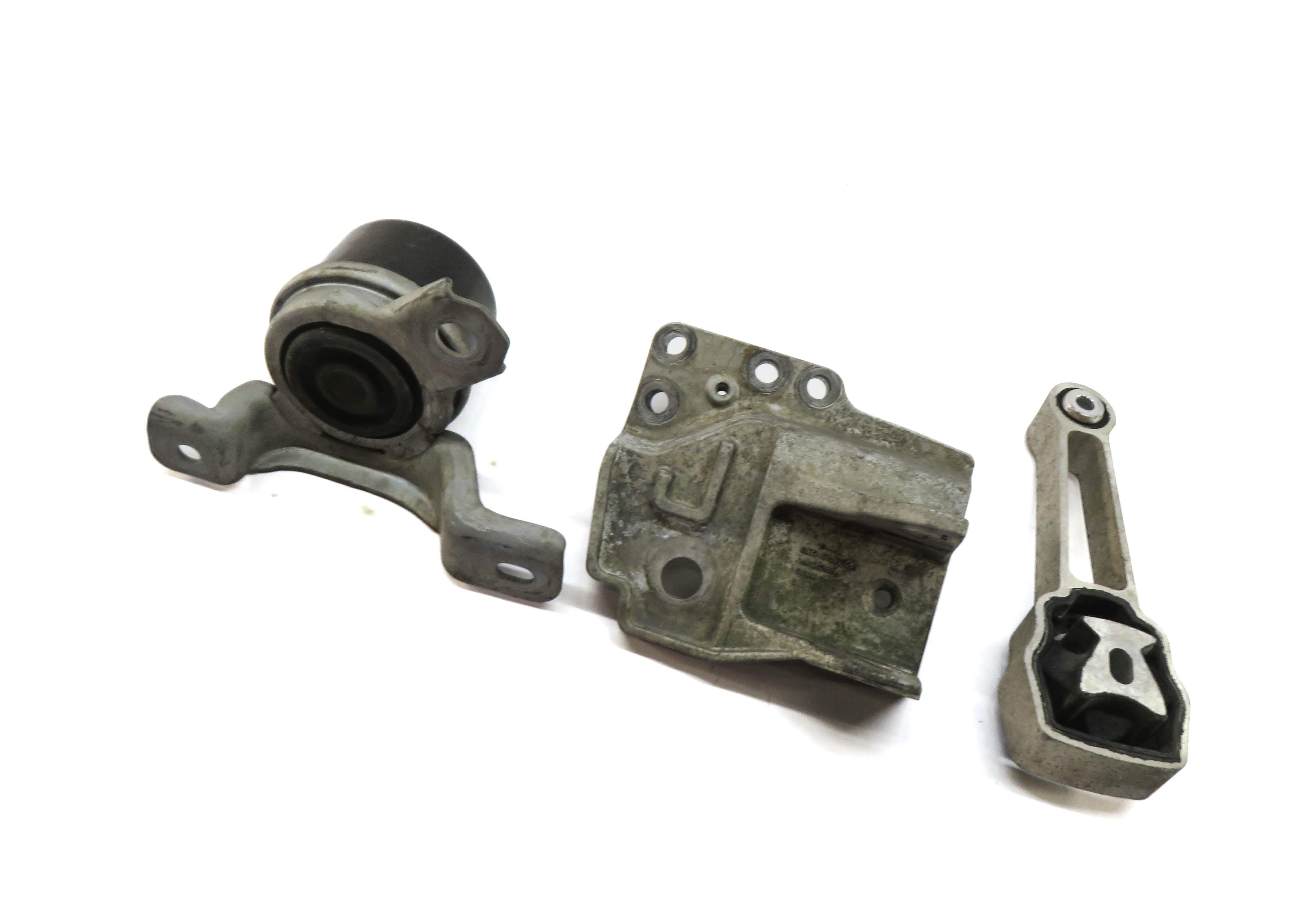 2015 LAND ROVER DISCOVERY SPORT (L550) 2.0L ENGINE MOTOR MOUNT BRACKET SET — exact item pictured