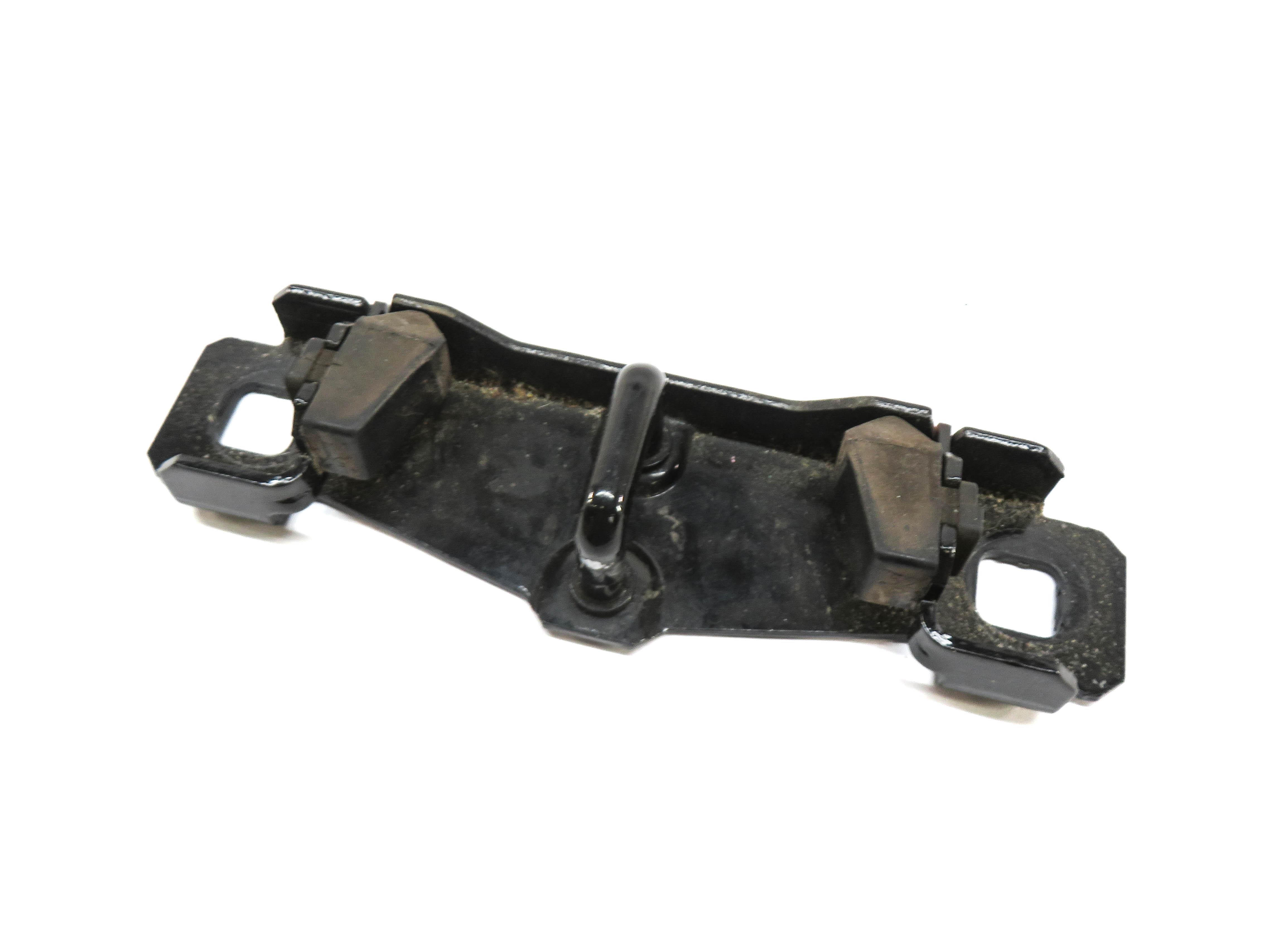 2013 RANGE ROVER SPORT (L320) REAR TRUNK LOCK LATCH ACTUATOR STRIKER PLATE — exact item pictured