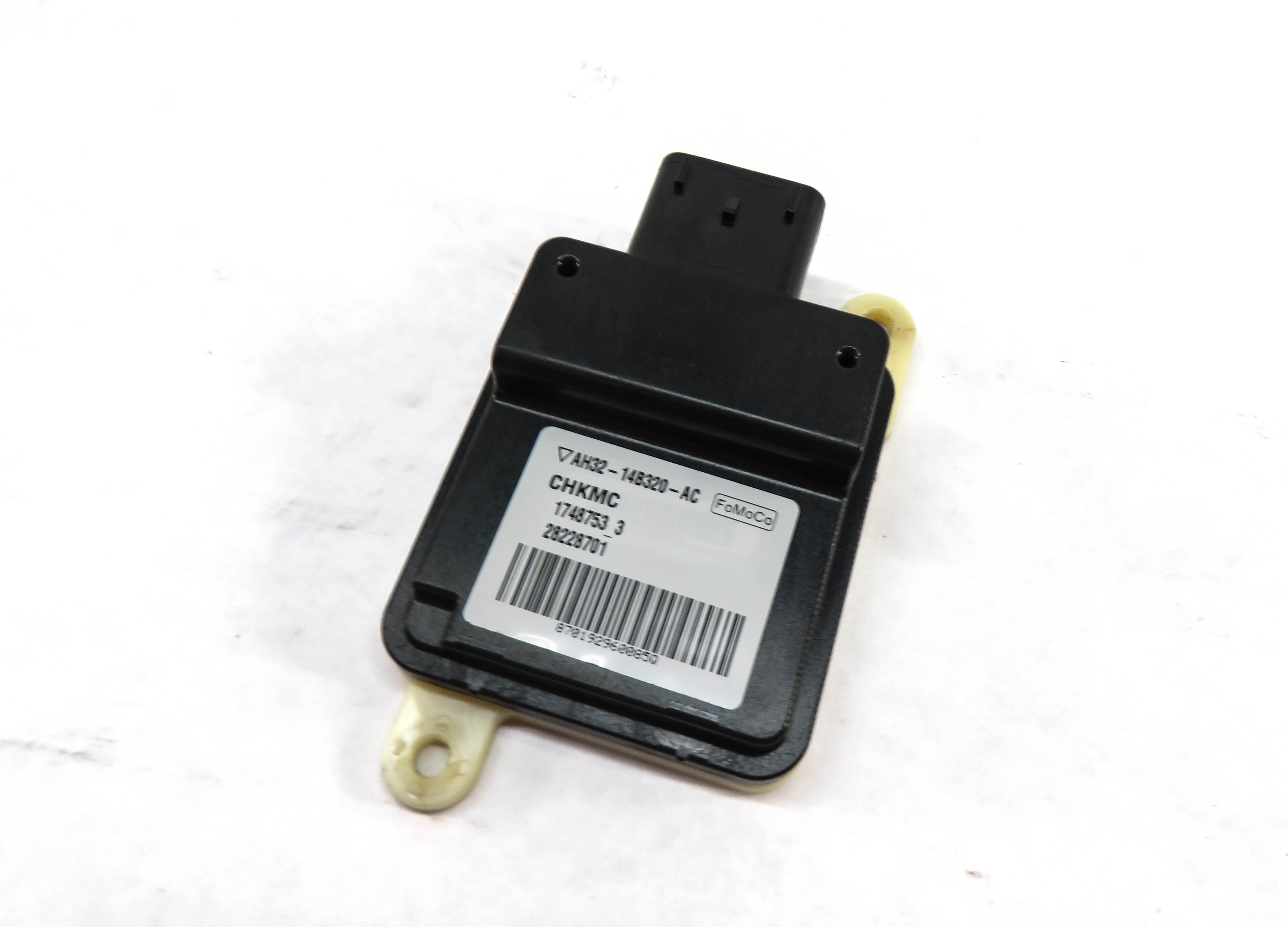 2010 RANGE ROVER SPORT (L320) FRONT RIGHT PASSENGER SEAT OCCUPANCY SENSOR MODULE — exact item pictured