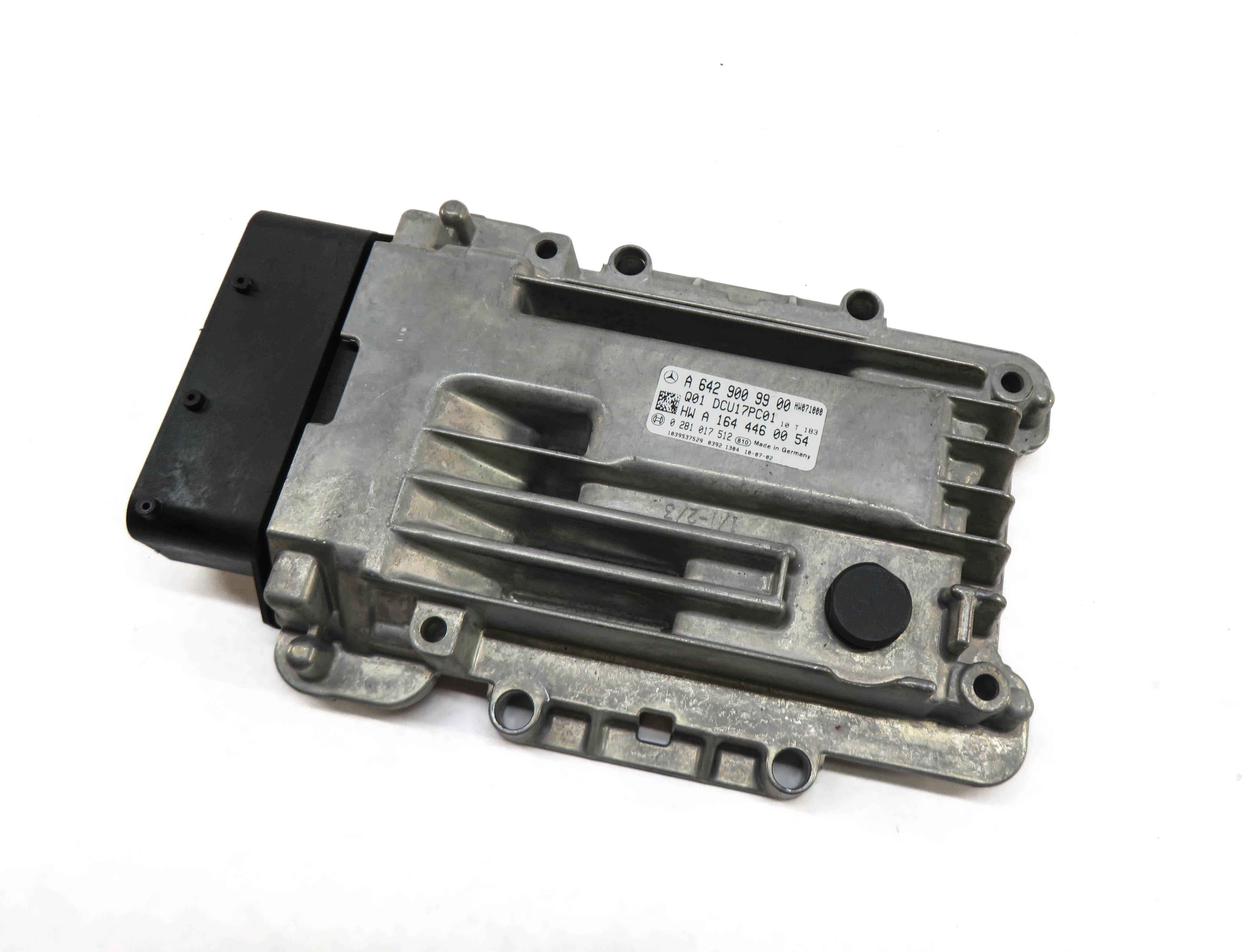 2009-2012 MERCEDES GL350 R320 (X164 W251) 3.0L OM642 DIESEL EMISSIONS DEF MODULE — exact item pictured