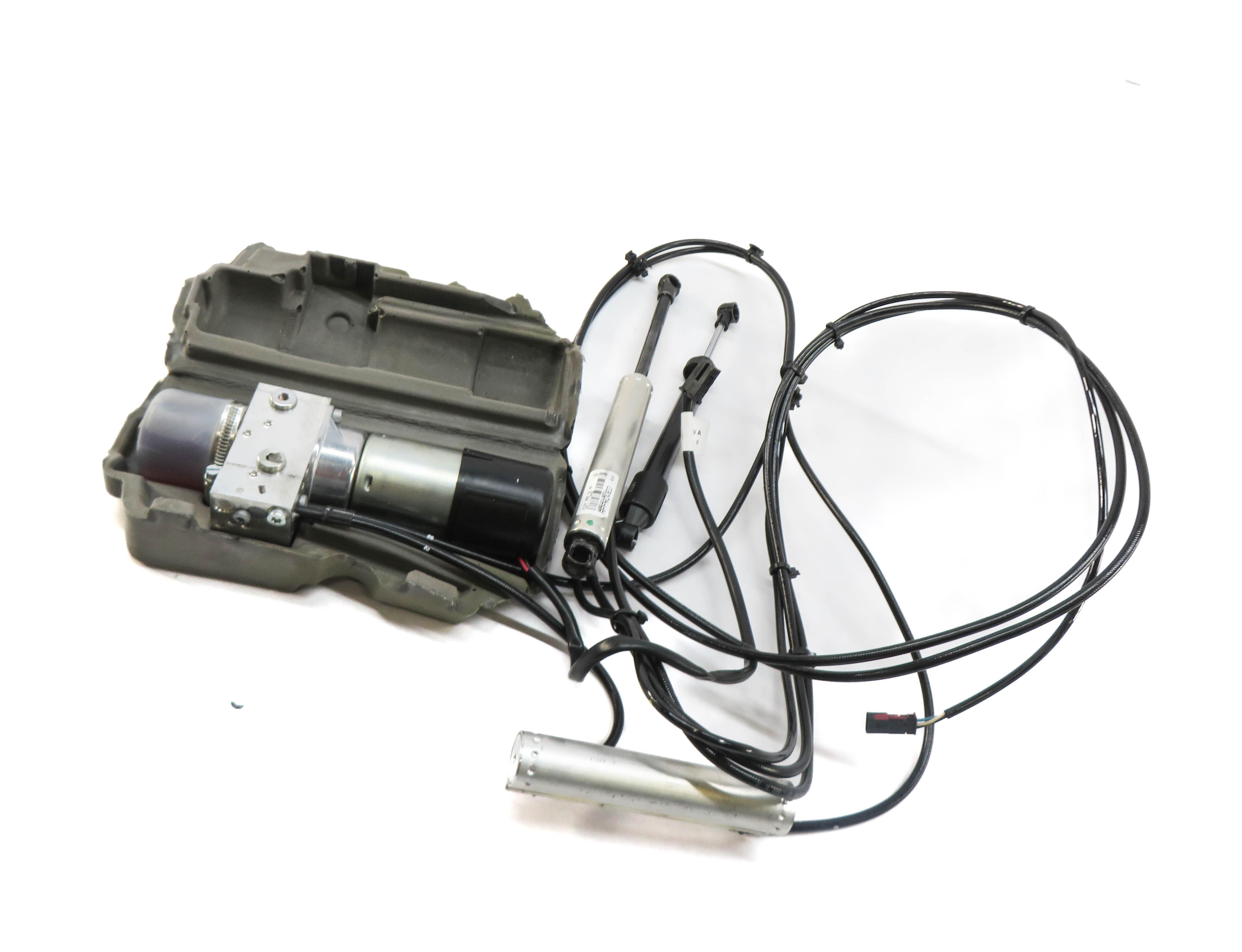 10-12 MERCEDES GL-CLASS (X164) REAR HYDRAULIC TRUNK LIFT MOTOR w/ RAM & LINES — exact item pictured