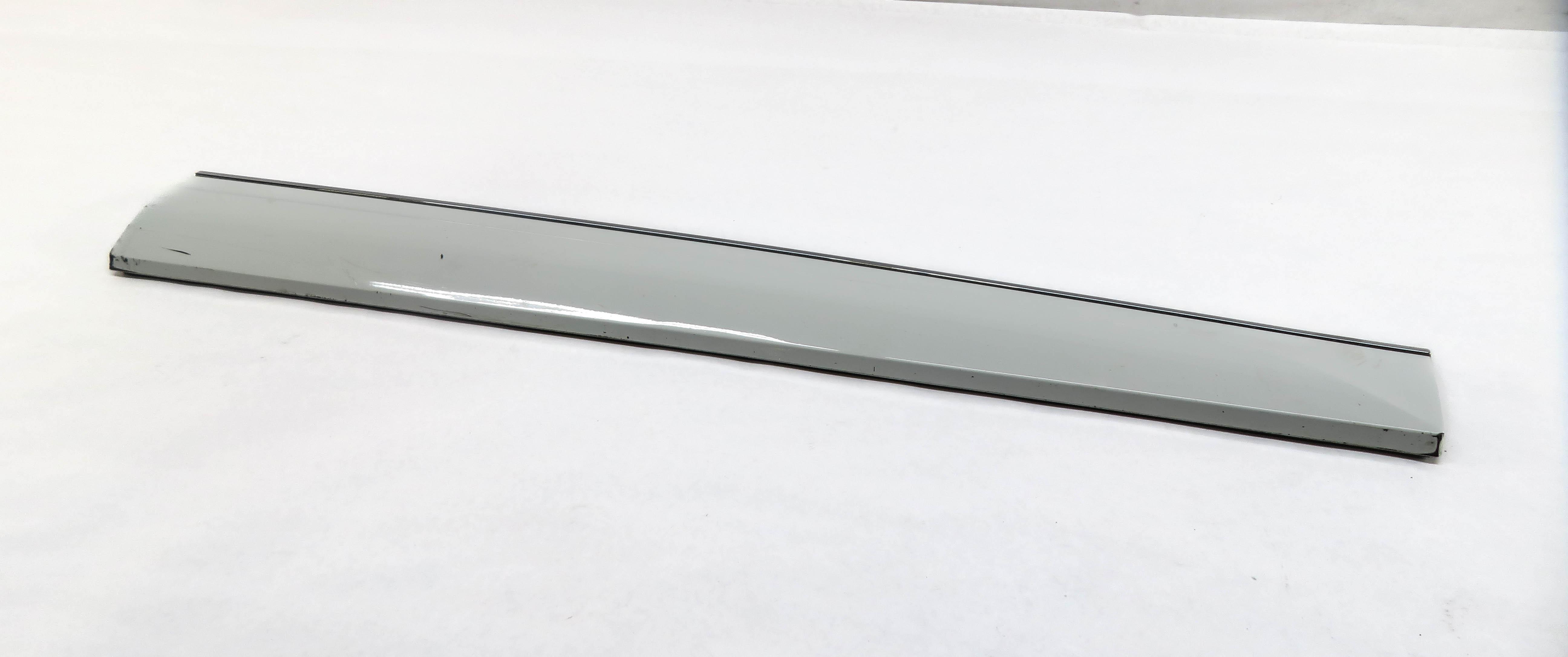 2013 AUDI Q5 (B8 8R) RIGHT FRONT PASSENGER DOOR MOULDING RUNNER TRIM (WHITE) — exact item pictured