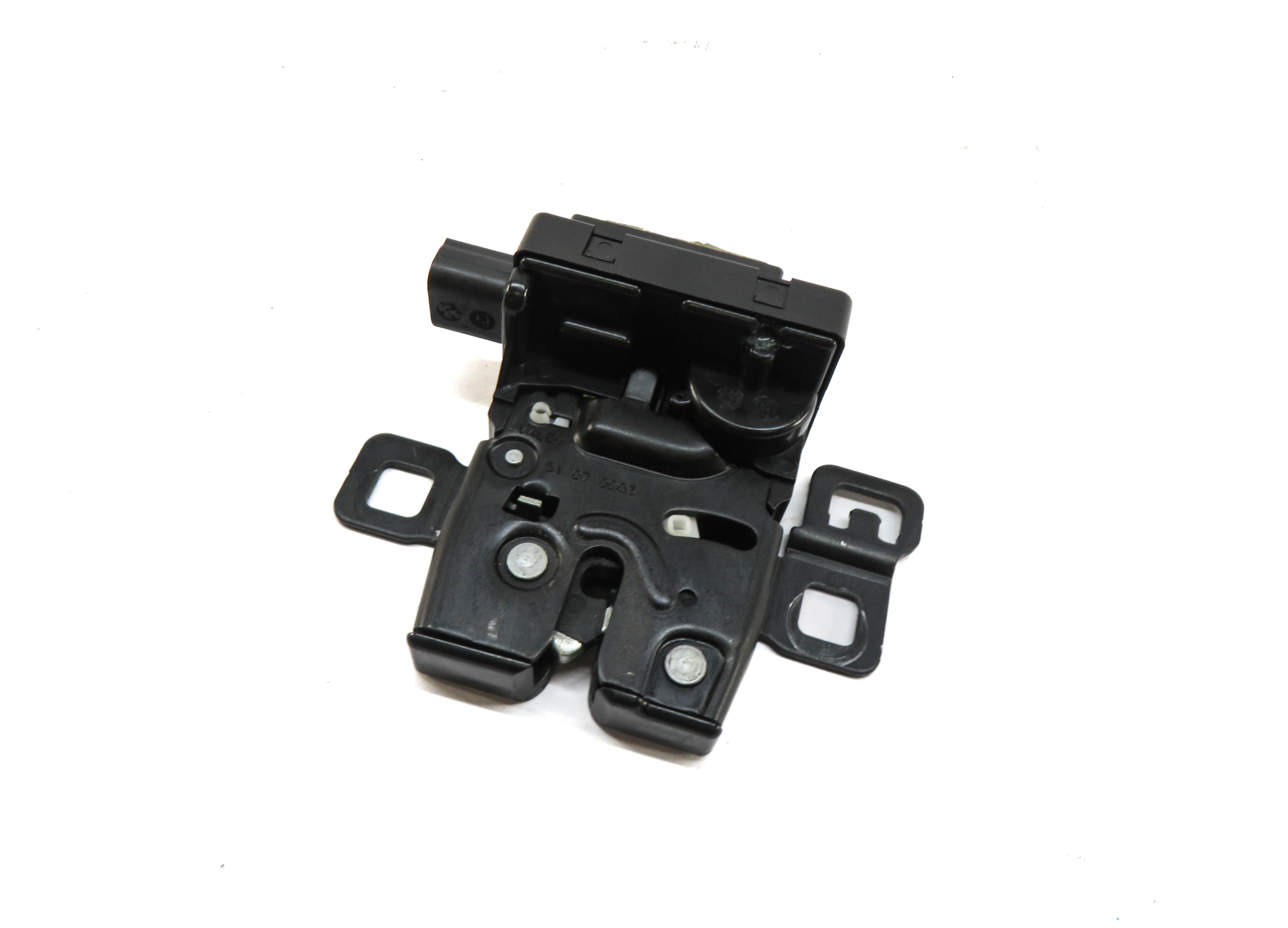 2008 RANGE ROVER SPORT (L320) REAR TRUNK UPPER GLASS LOCK LATCH 5H32431B60AC — exact item pictured