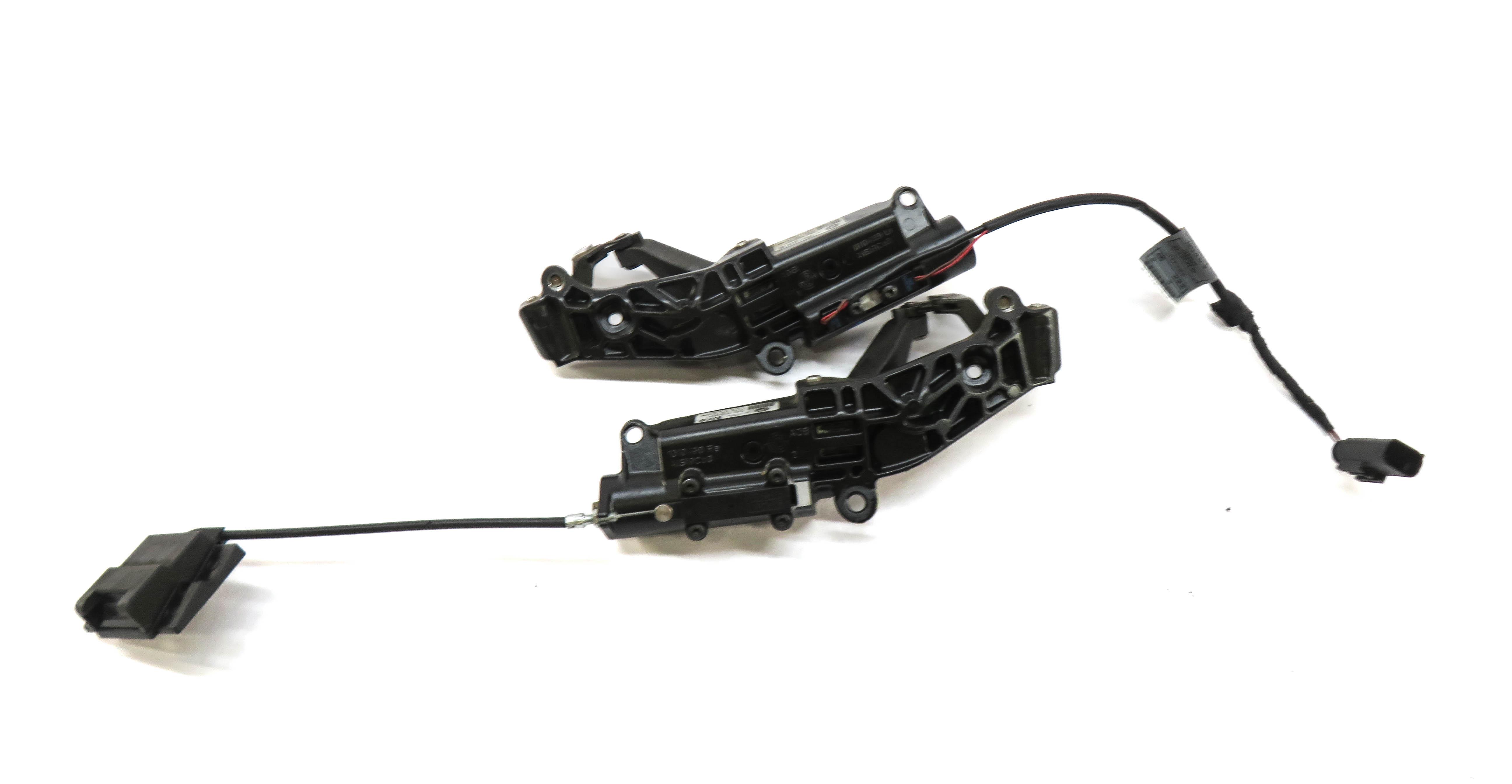 2006 BMW Z4 (E85) FRONT LEFT & RIGHT CONVERTIBLE TOP LATCH SET-2 — exact item pictured