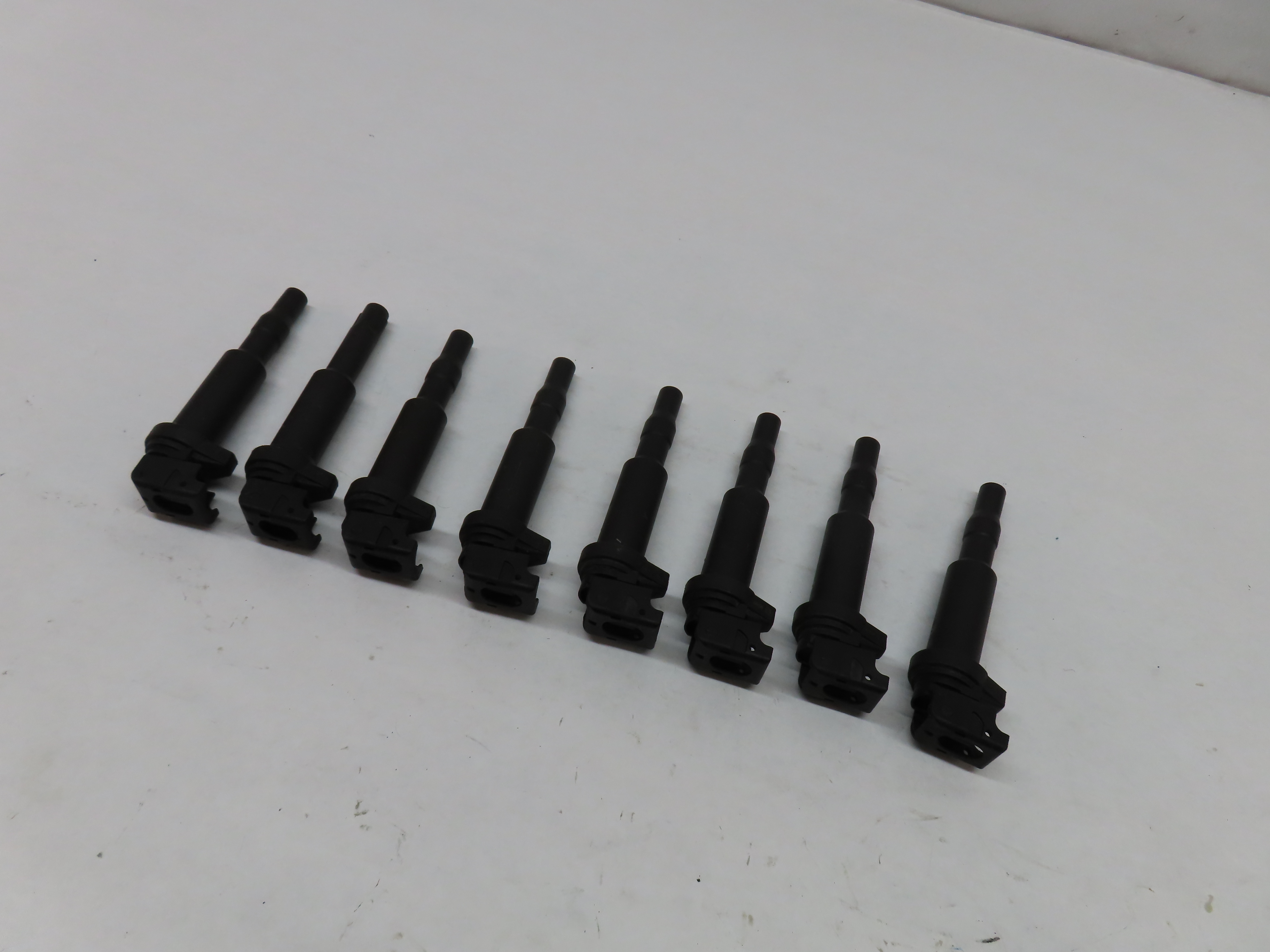 2001-2016 BMW E71 E90 E60 E66 E38 E65 E70 E46 F02 F01 F10 IGNITION COIL SET 8 — exact item pictured