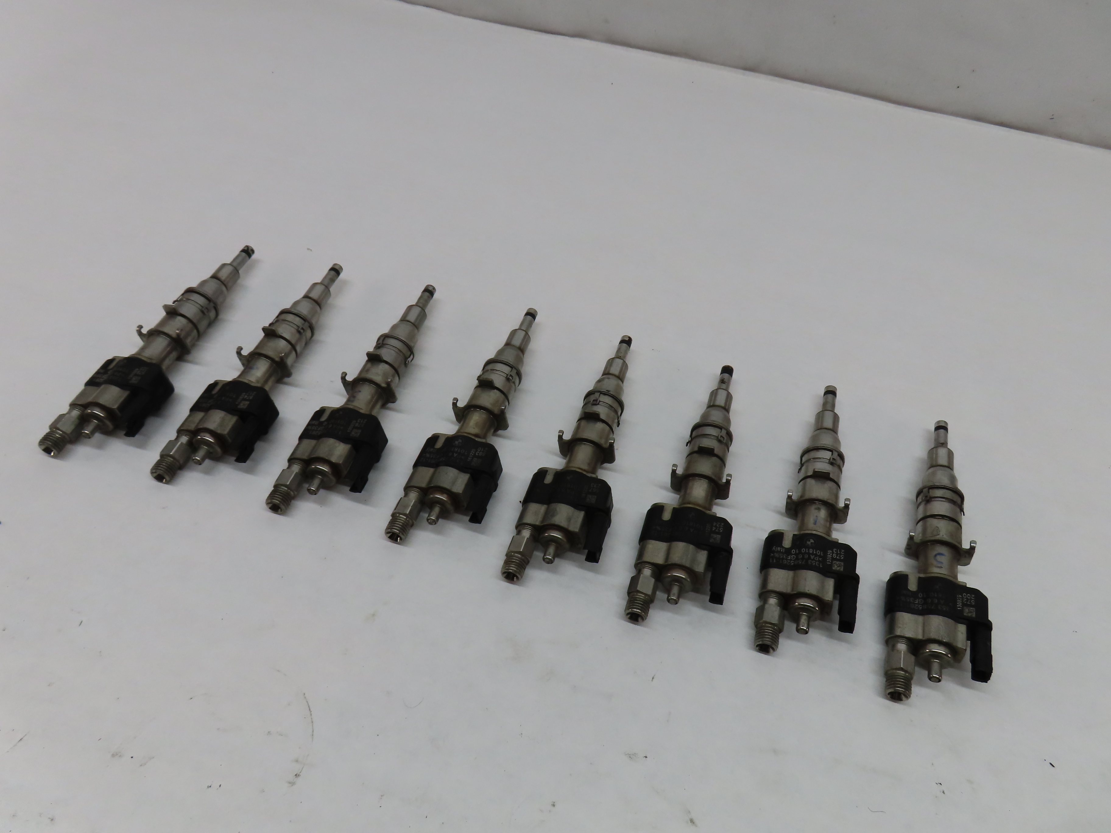 08-16 BMW 3 5 7 X5 X6 Z4 3.0L 4.4L N54 N63 FUEL INJECTOR SET/8 (INDEX 11/12 MIX) — exact item pictured