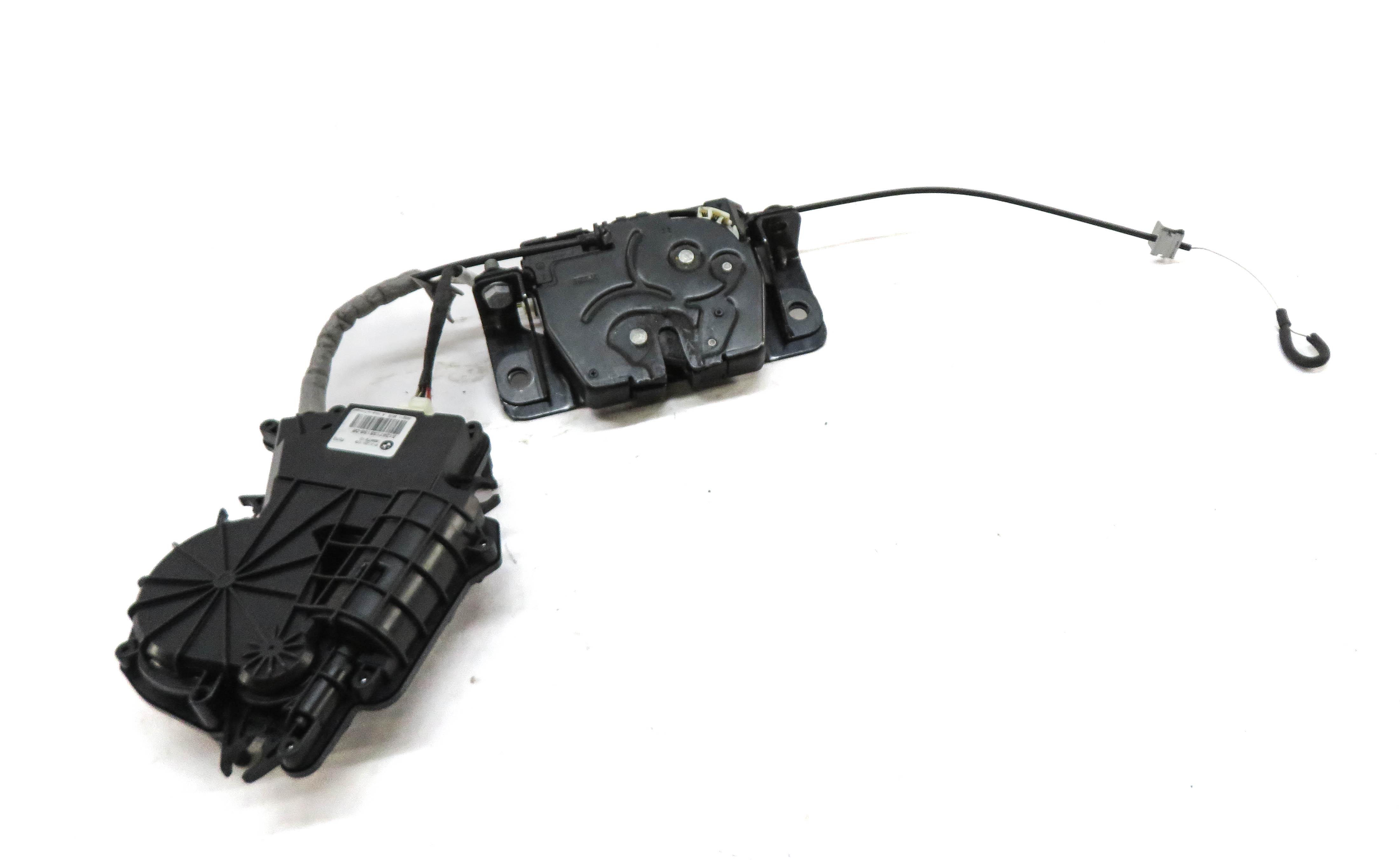 2011 BMW 550iGT (F07) REAR LOWER TRUNK LOCK LATCH ACTUATOR w/ SOFT CLOSE MOTOR — exact item pictured