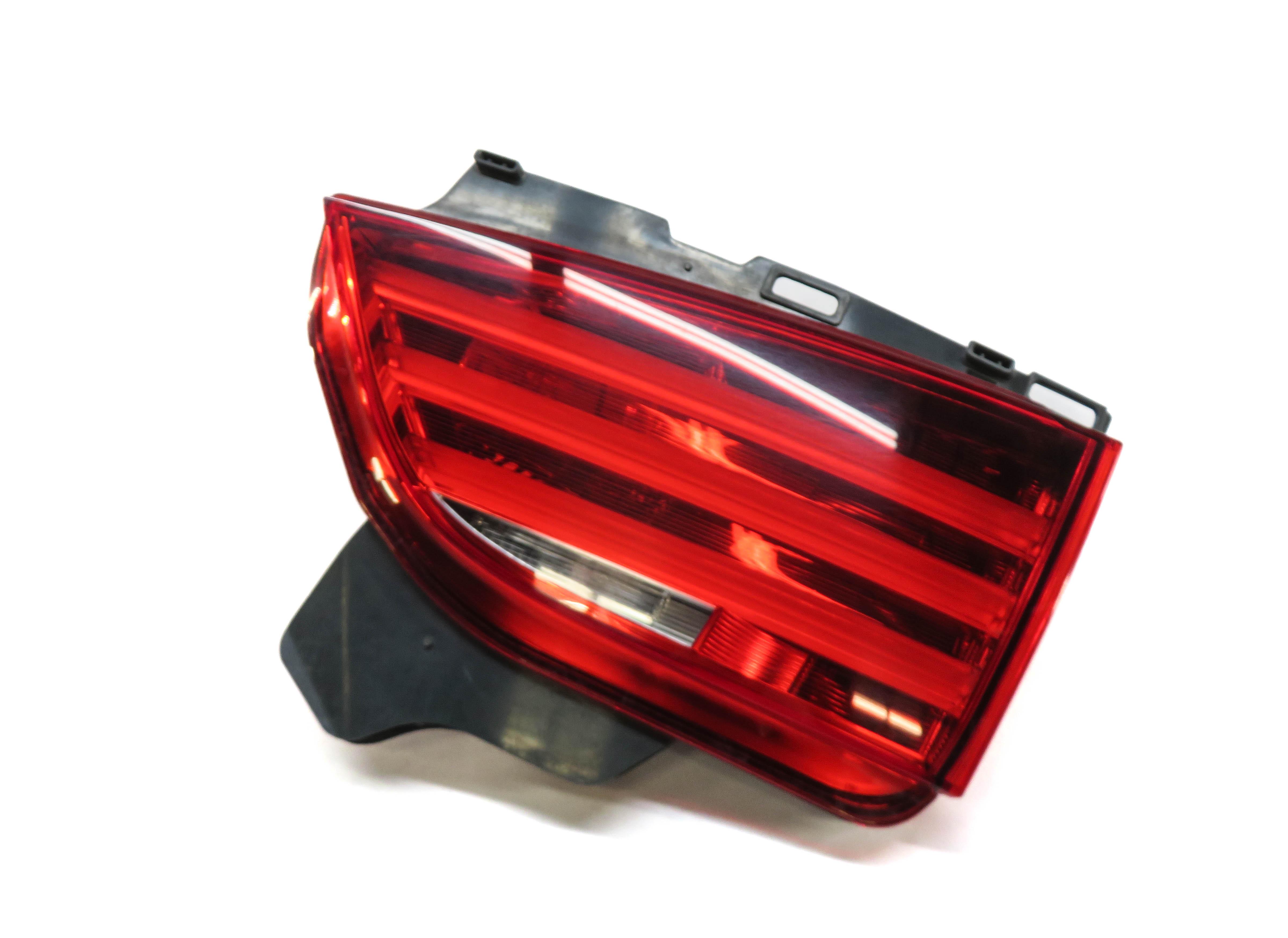 2010-2013 BMW 535iGT 550iGT (F07) RIGHT PASSENGER TRUNK LID TAILLIGHT LIGHT LAMP — exact item pictured