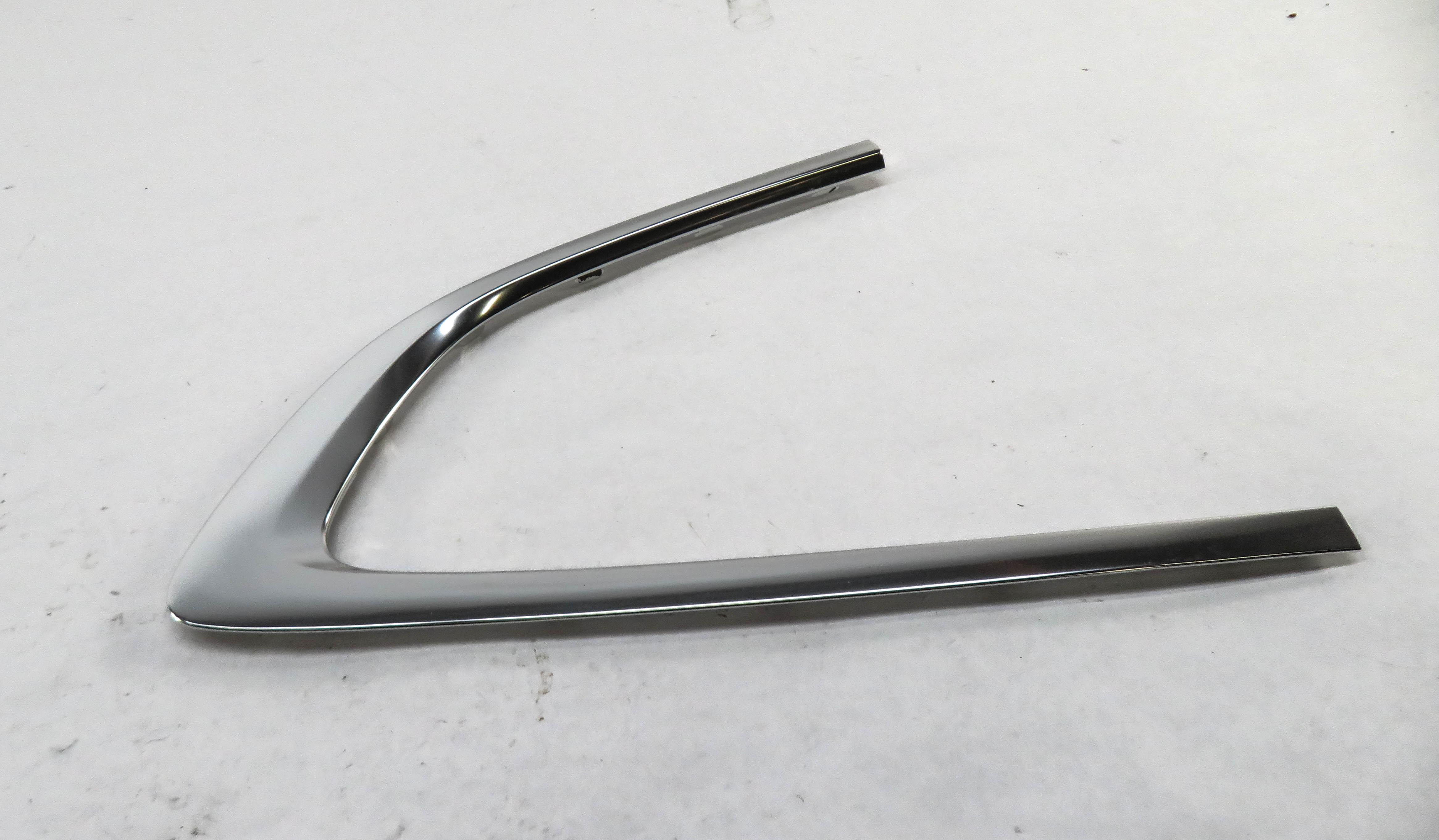 2011 BMW 535iGT (F07) LEFT DRIVER REAR QUARTER WINDOW TRIM (CHROME) — exact item pictured