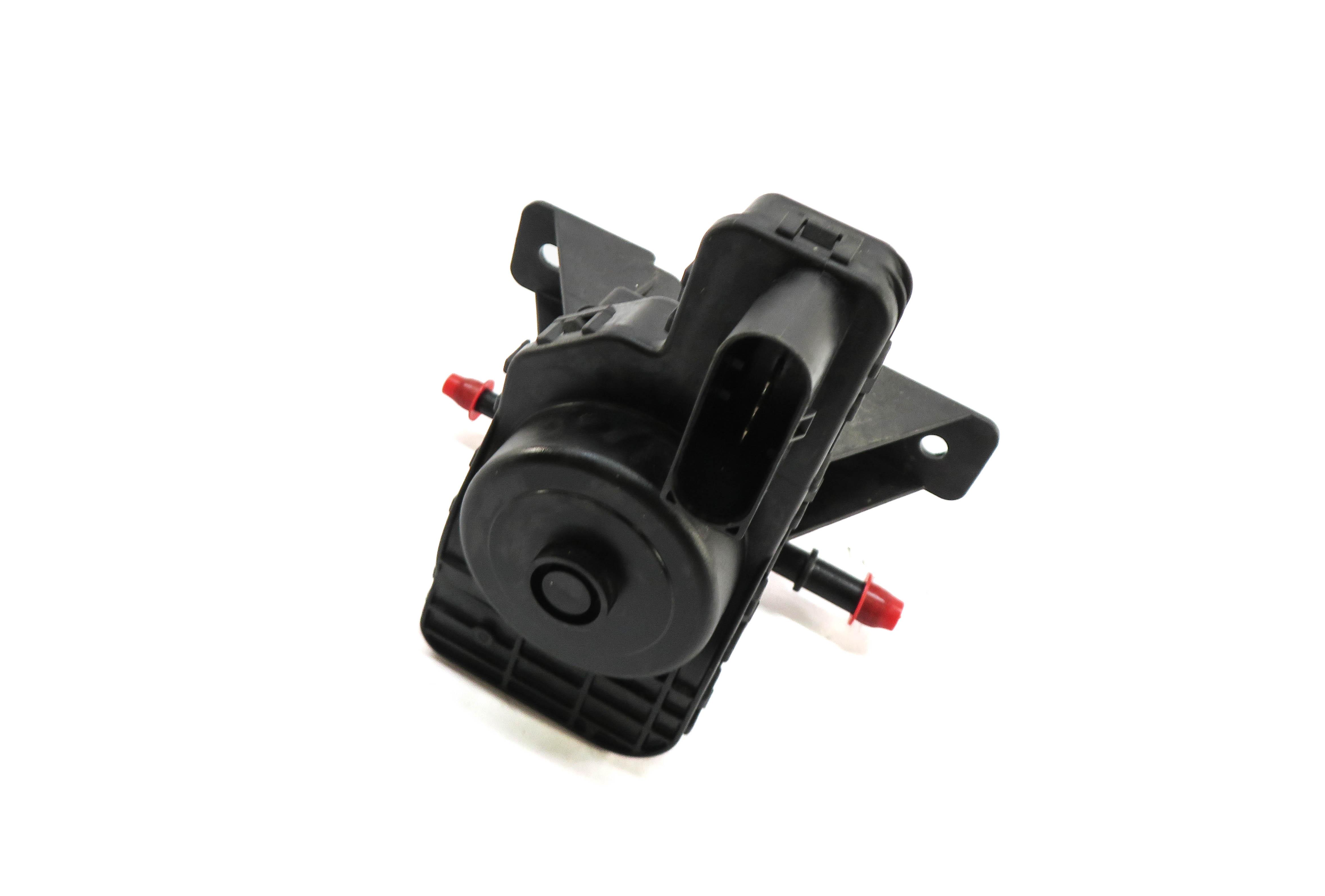 2009-2011 BMW X5 335D (E70 E90) 3.0L M57Y DIESEL EMISSION FLUID TRANSFER PUMP — exact item pictured