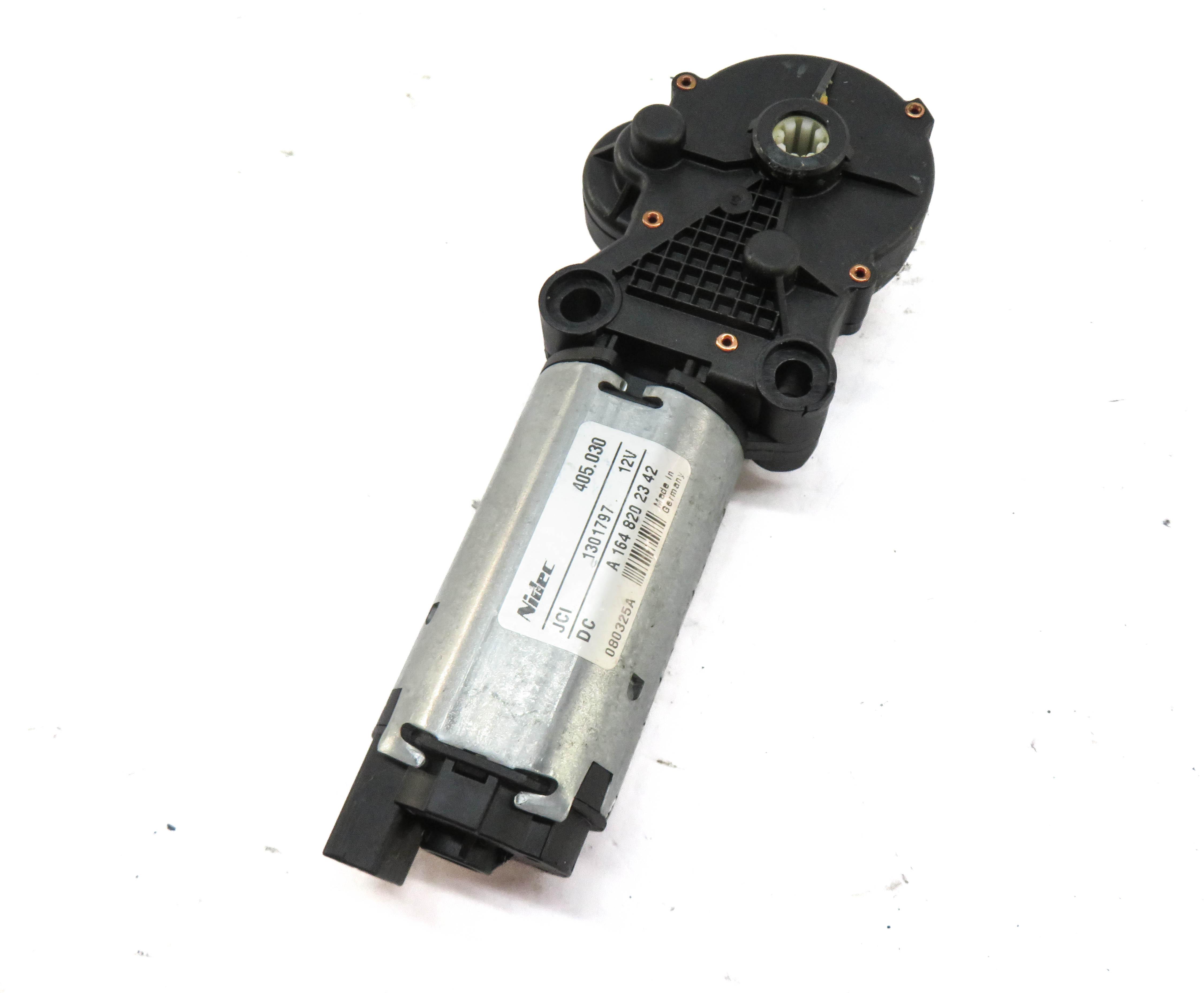 2008 MERCEDES GL450 (X164) LEFT or RIGHT 3rd ROW SEAT ADJUSTMENT MOTOR — exact item pictured