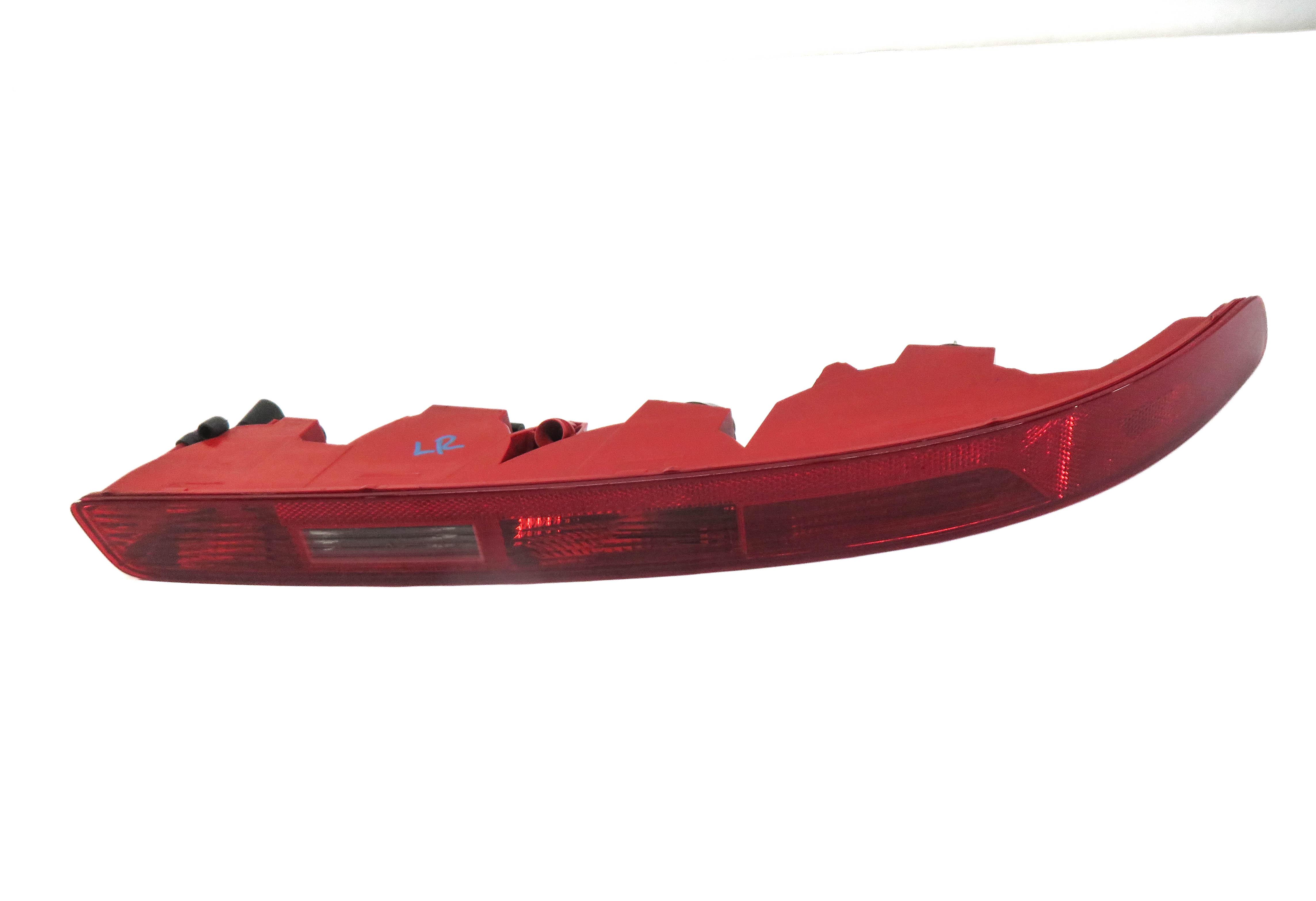 2007-2015 AUDI Q7 (4L) LEFT DRIVER REAR BUMPER LOWER TAILLIGHT LIGHT LAMP — exact item pictured