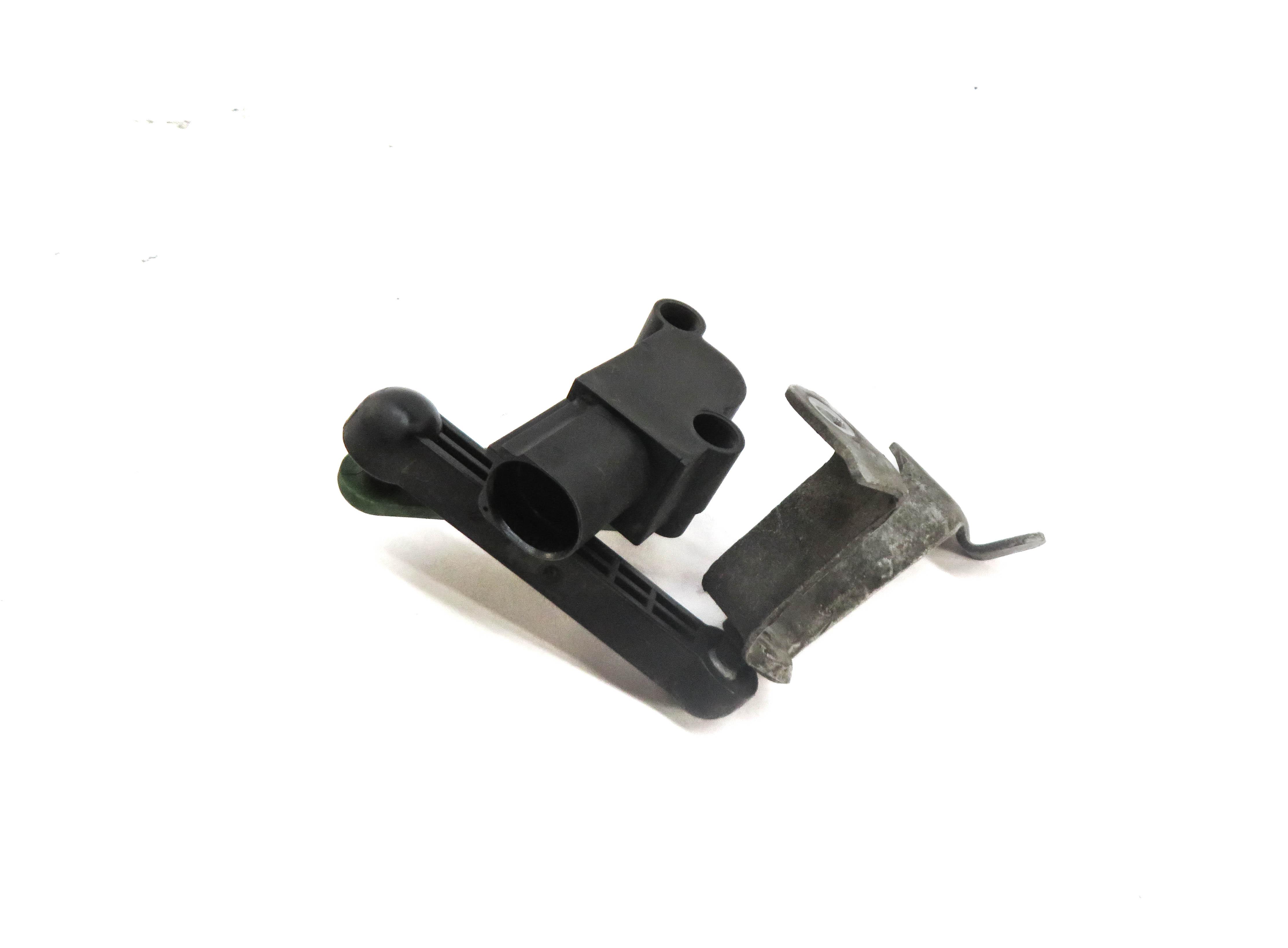 2015 AUDI A3 (8V) LEFT DRIVER REAR SUSPENSION HEIGHT LEVEL SENSOR — exact item pictured