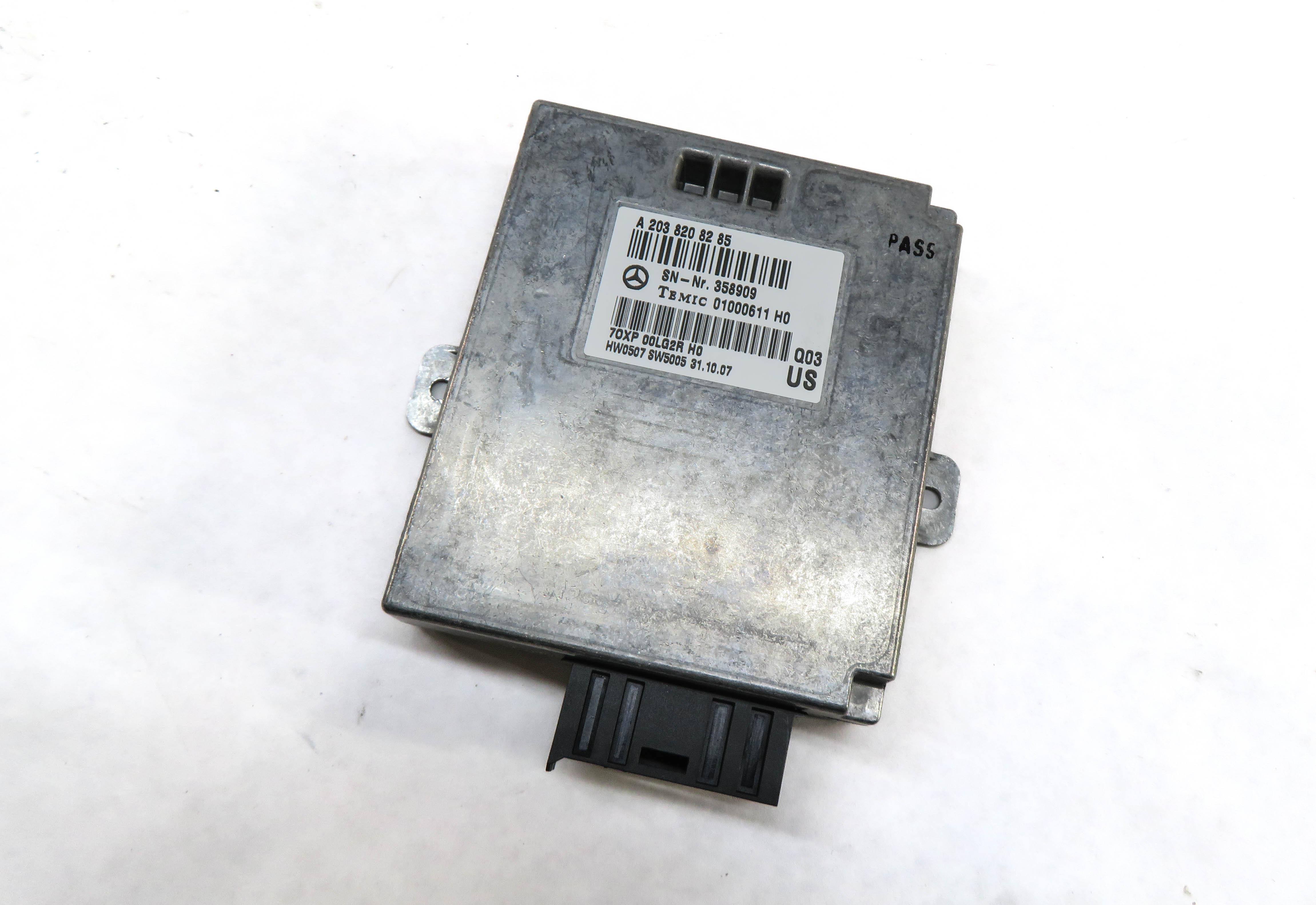 06-12 MERCEDES E G GL ML CLS R CLASS (W211 W164 W251 X164) VOICE CONTROL MODULE — exact item pictured
