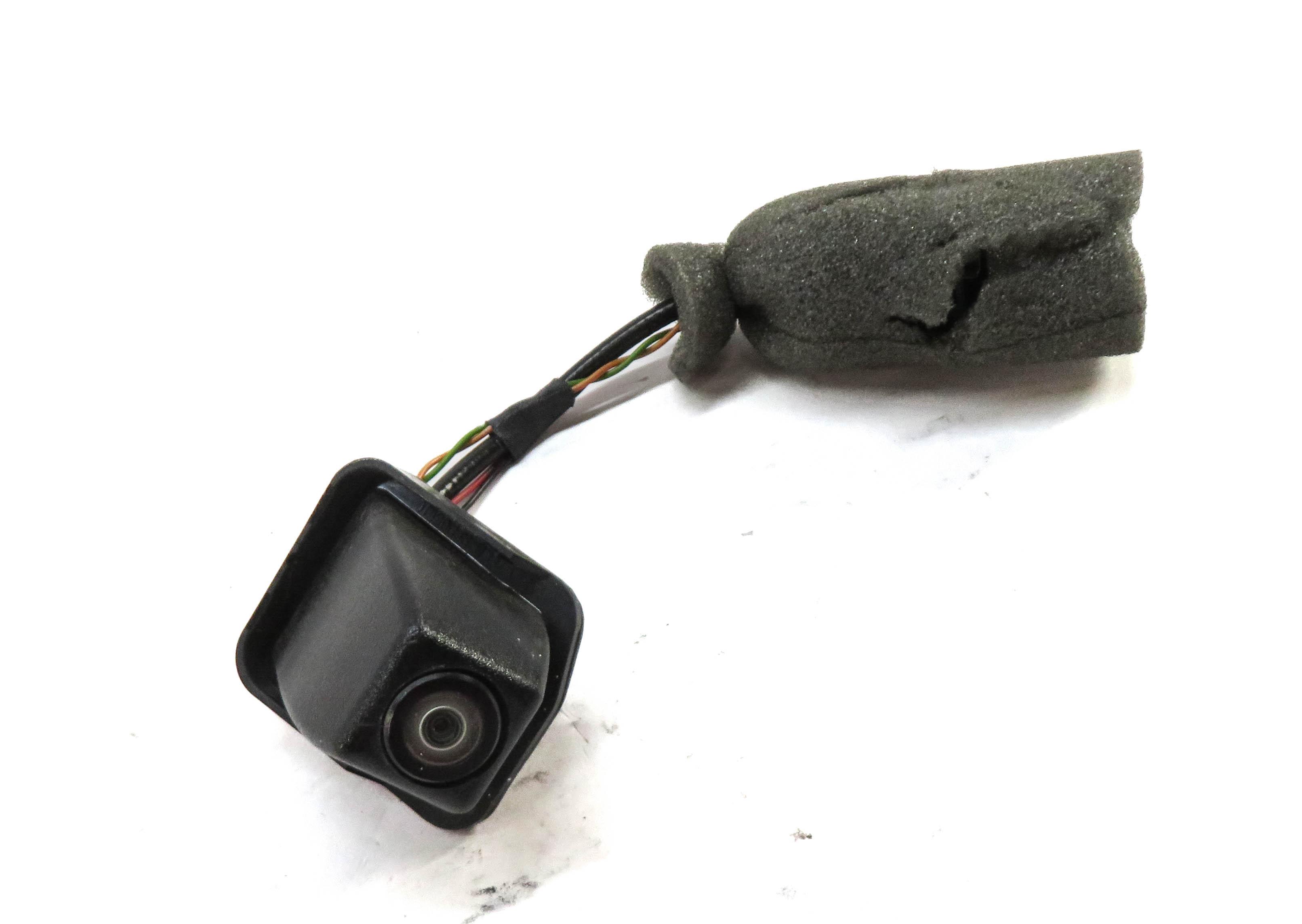 2014 MERCEDES CONVERTIBLE (W207 A207) REAR TRUNK MOUNTED CAMERA 0008201203 — exact item pictured