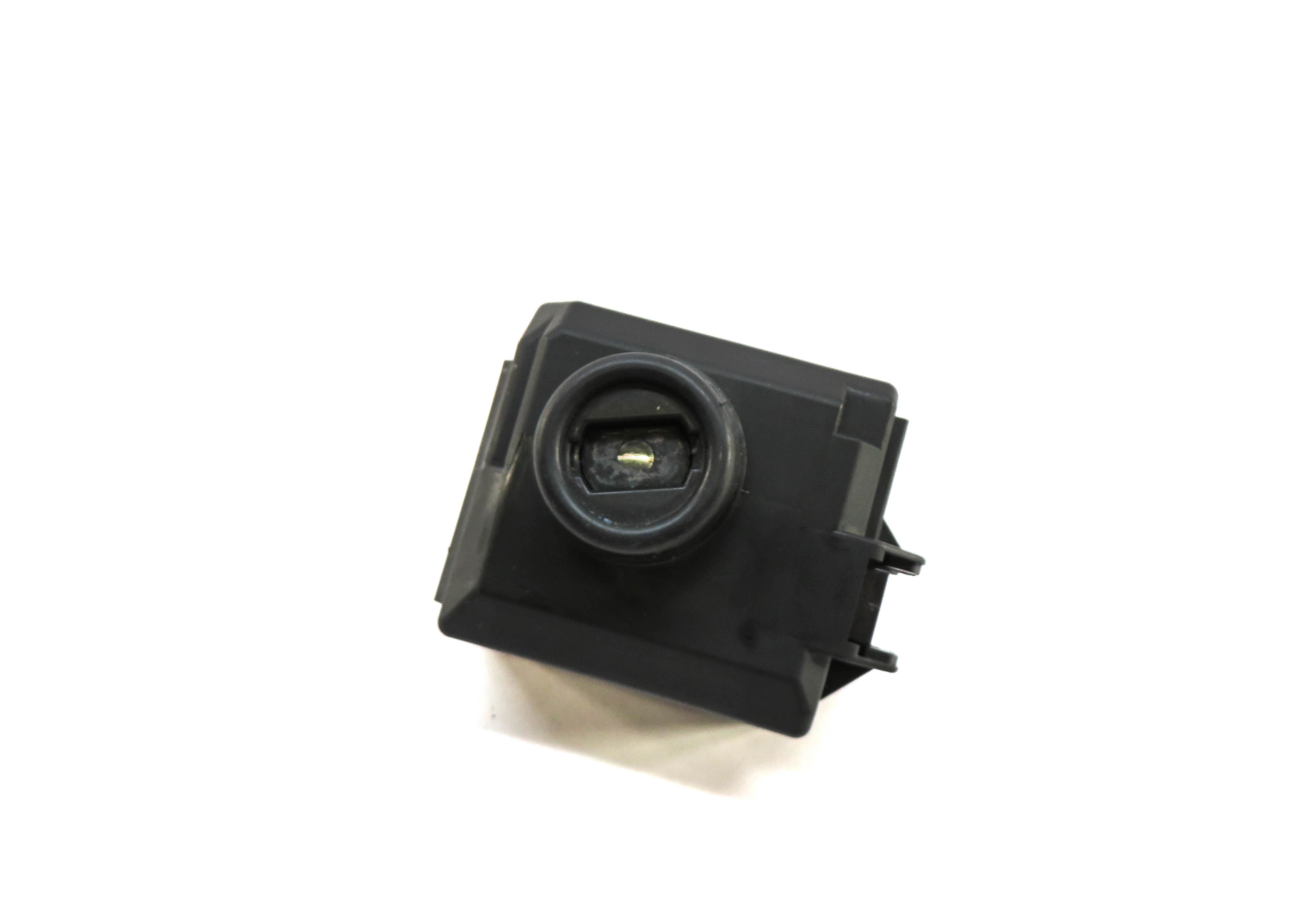 2014 MERCEDES E-CLASS (A207 C207 W212) IGNITION SWITCH MODULE KEY READER — exact item pictured