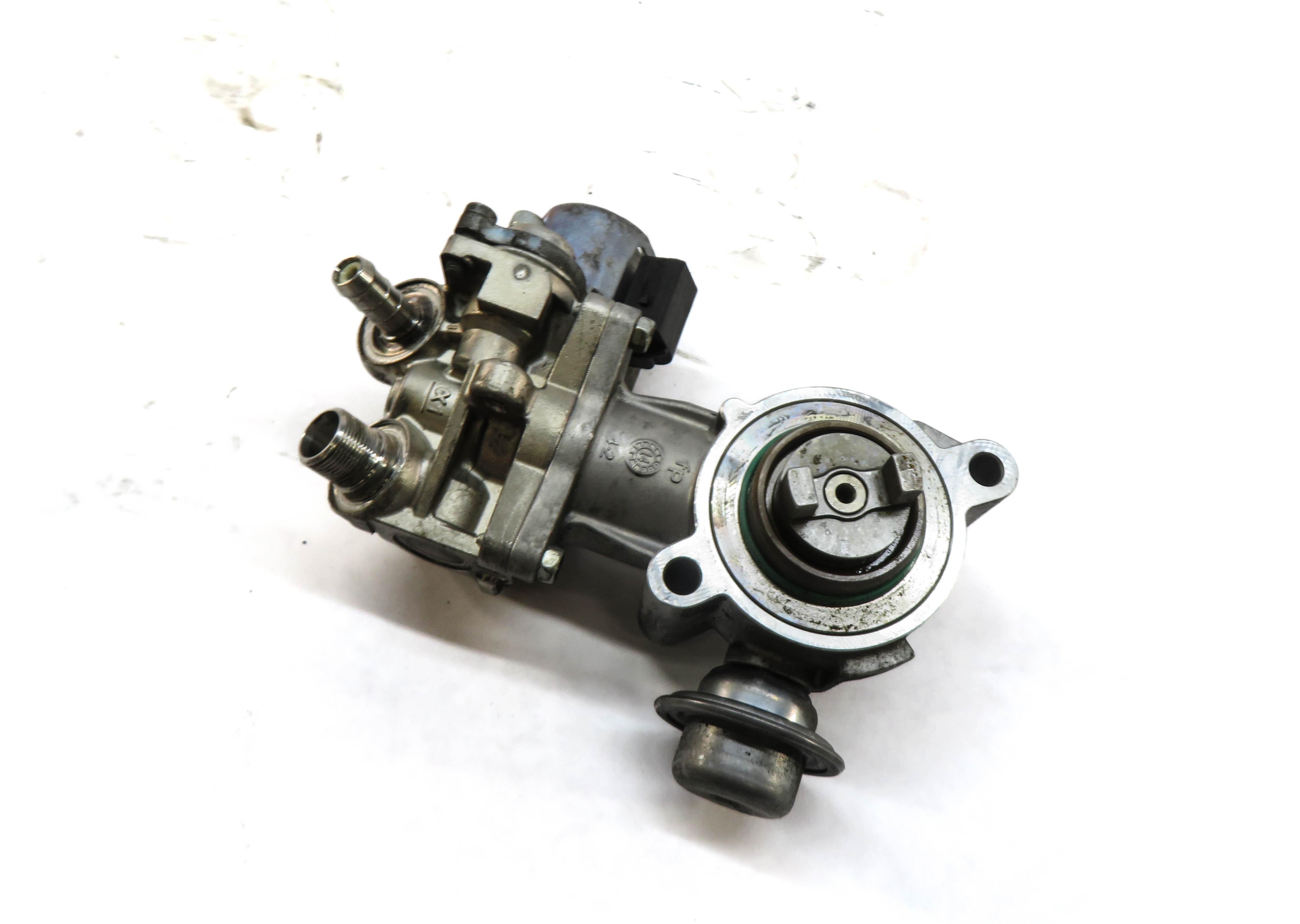 12-15 MERCEDES C250 SLK250 (R172 W204) 1.8L TURBO ENGINE HIGH PRESSURE FUEL PUMP — exact item pictured