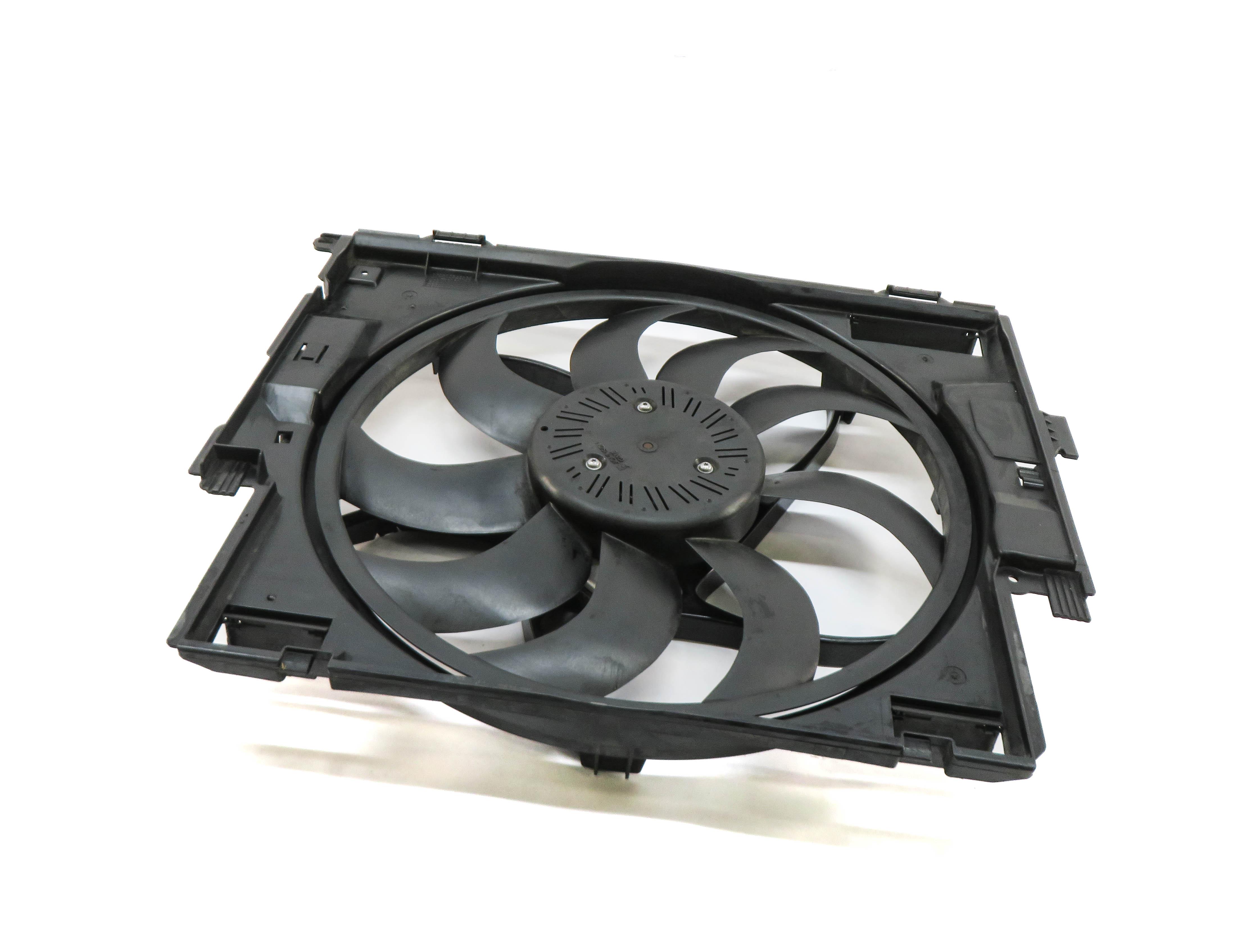 14-18 BMW 328i DIESEL 328iGT 335iGT (F30 F34) 600w RADIATOR COOLING FAN w/ MOTOR — exact item pictured