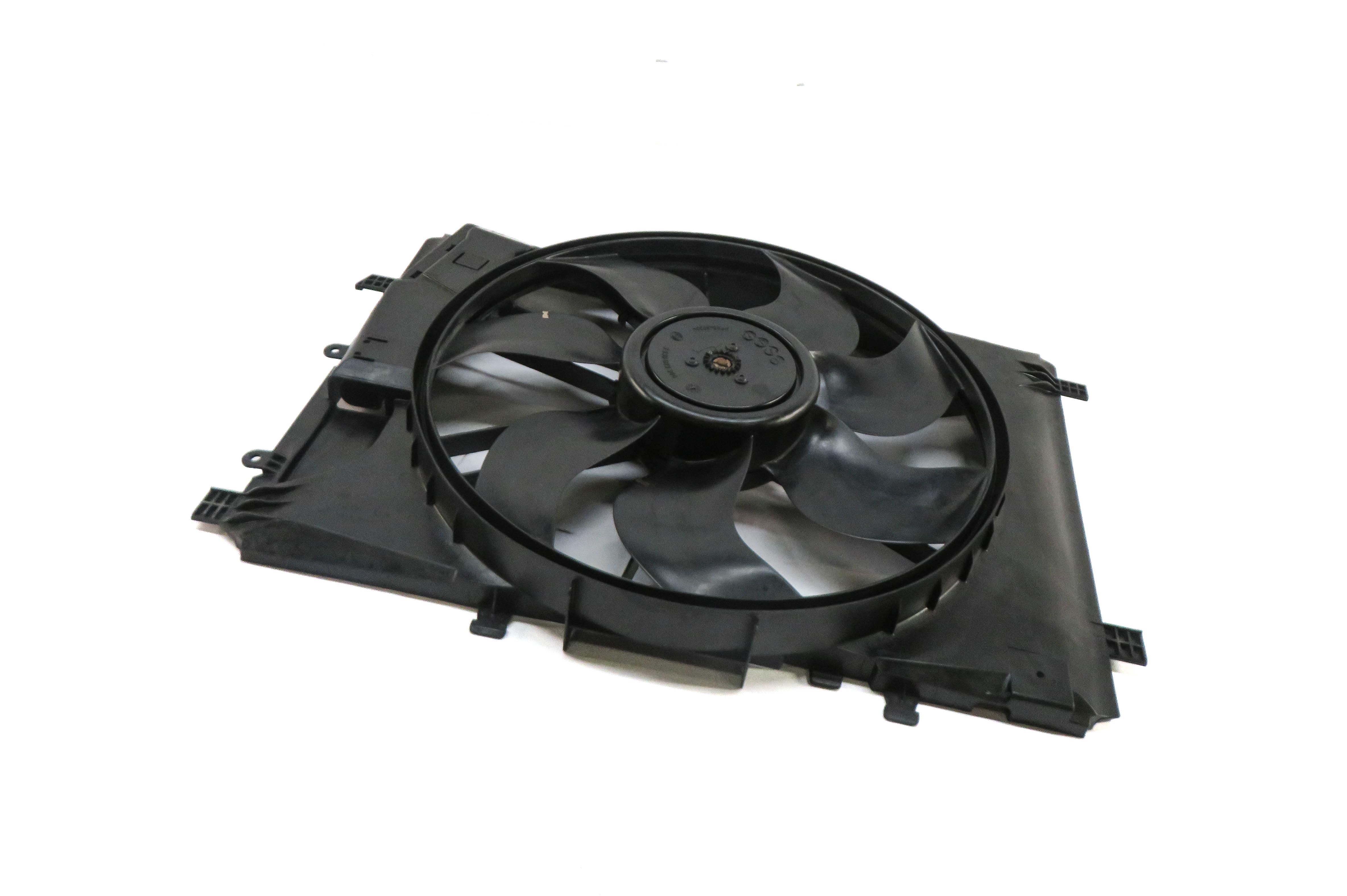 08-17 MERCEDES B C E CLA CLS GLK SLK (C207 W204 X204 W212) RADIATOR COOLING FAN — exact item pictured