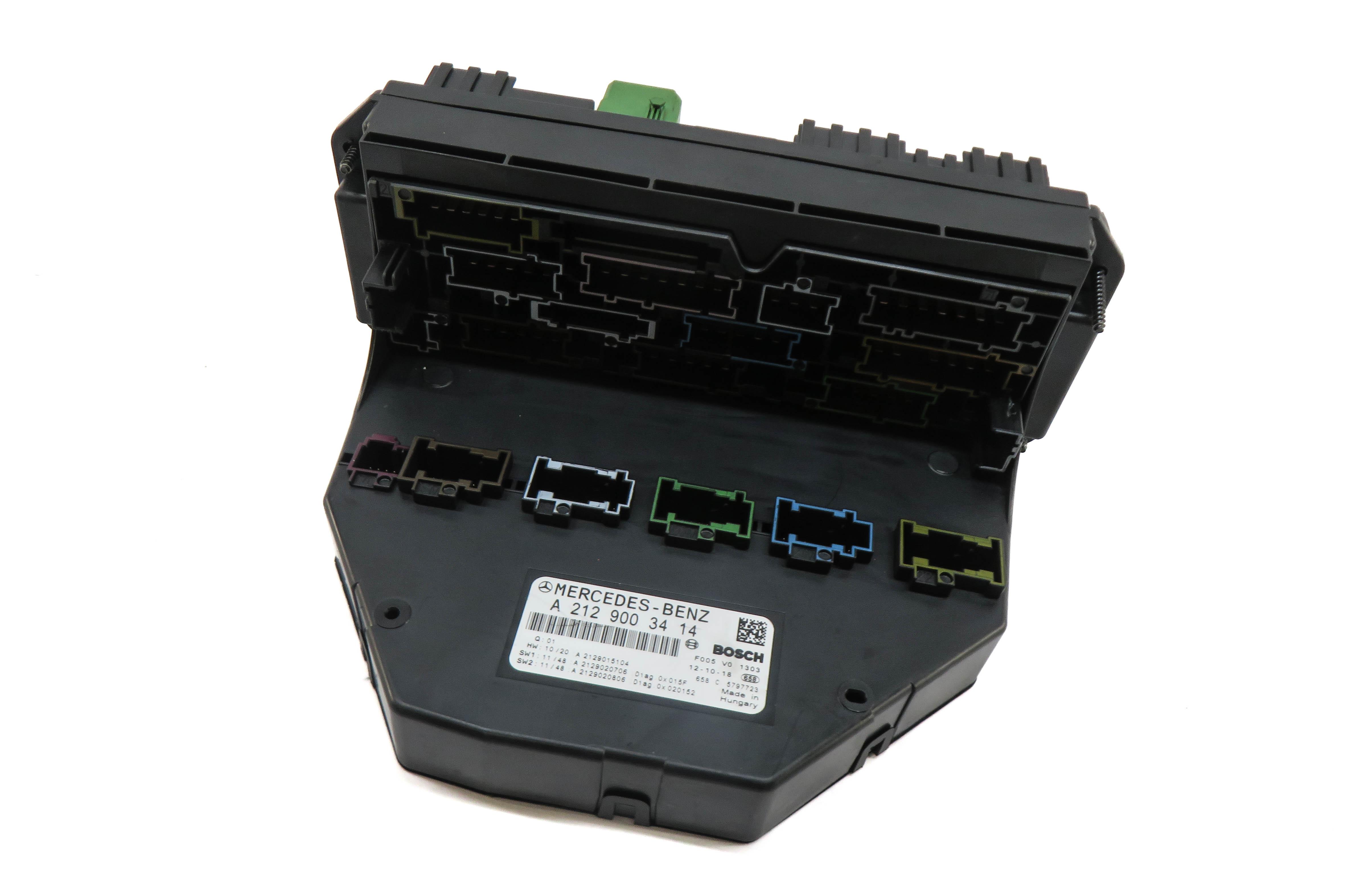 12-13 MERCEDES C E GLK CLS SLS (C218 R197 W204 W207 X204) FRONT SAM MODULE BOX — exact item pictured