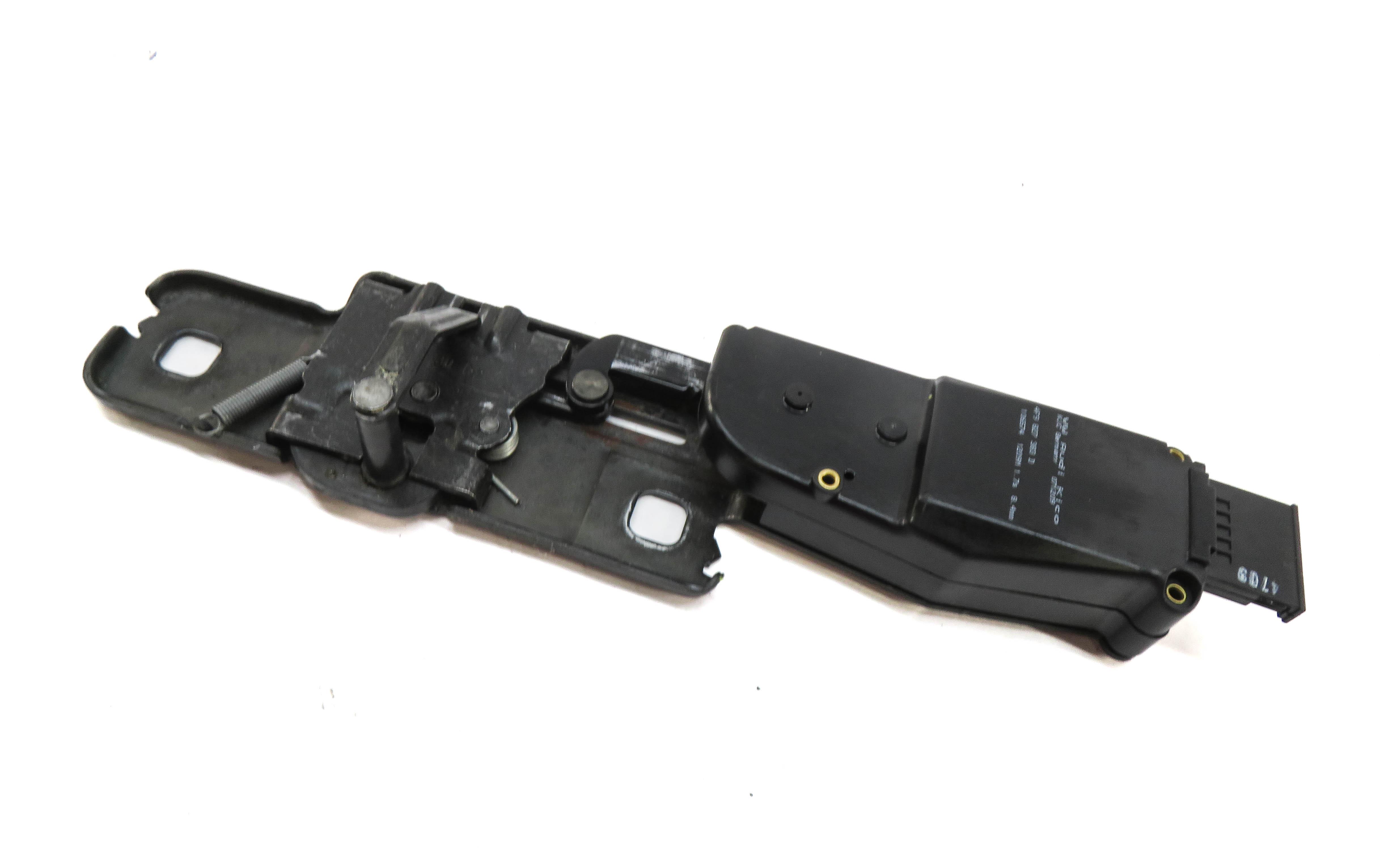 10 AUDI Q7 (4L) TRUNK STRIKER PLATE LATCH LOCK ACTUATOR 4F9827383D — exact item pictured