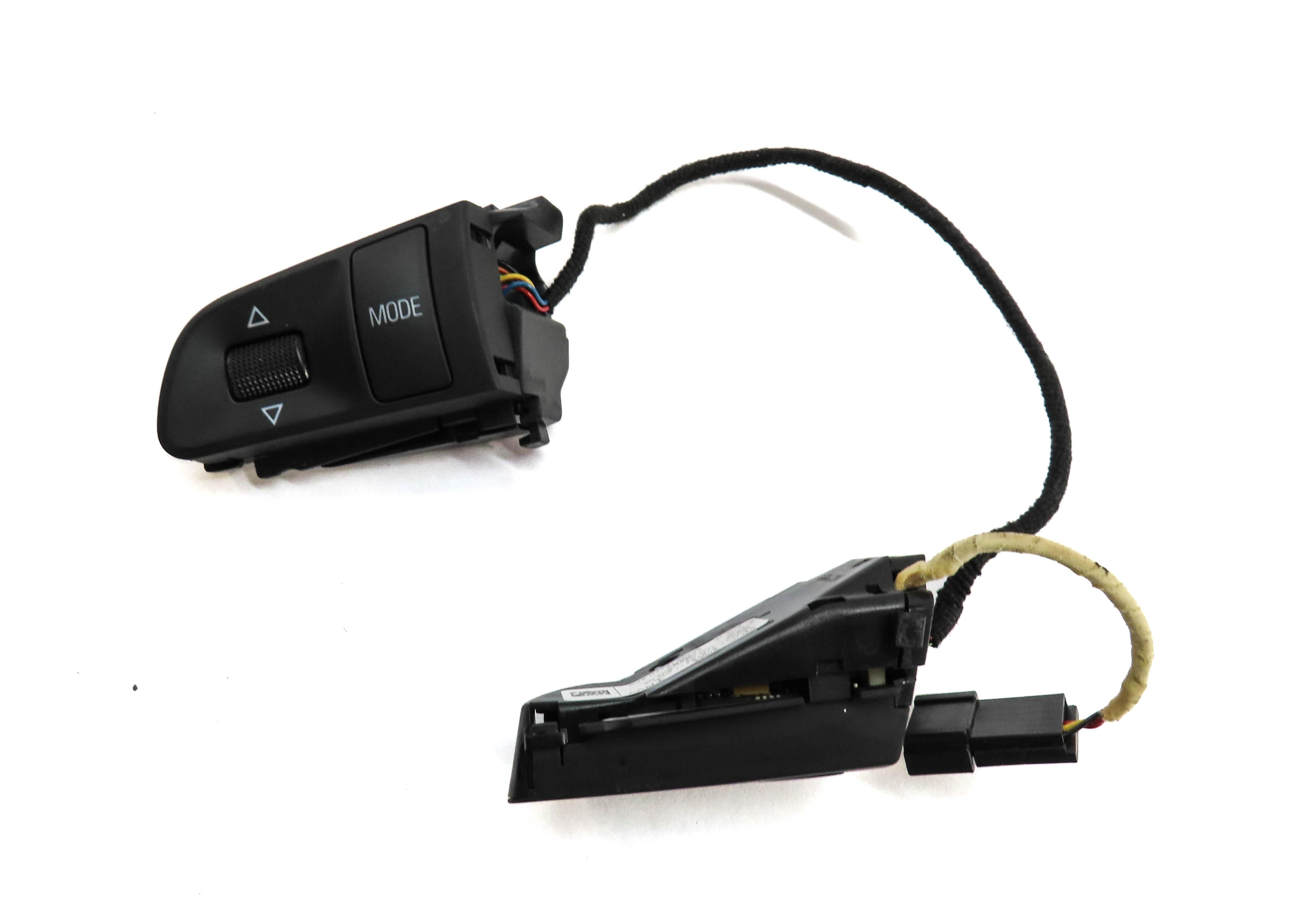 2008 AUDI Q7 (4L) LEFT & RIGHT STEERING WHEEL RADIO PHONE SWITCH BUTTON SET-2 — exact item pictured