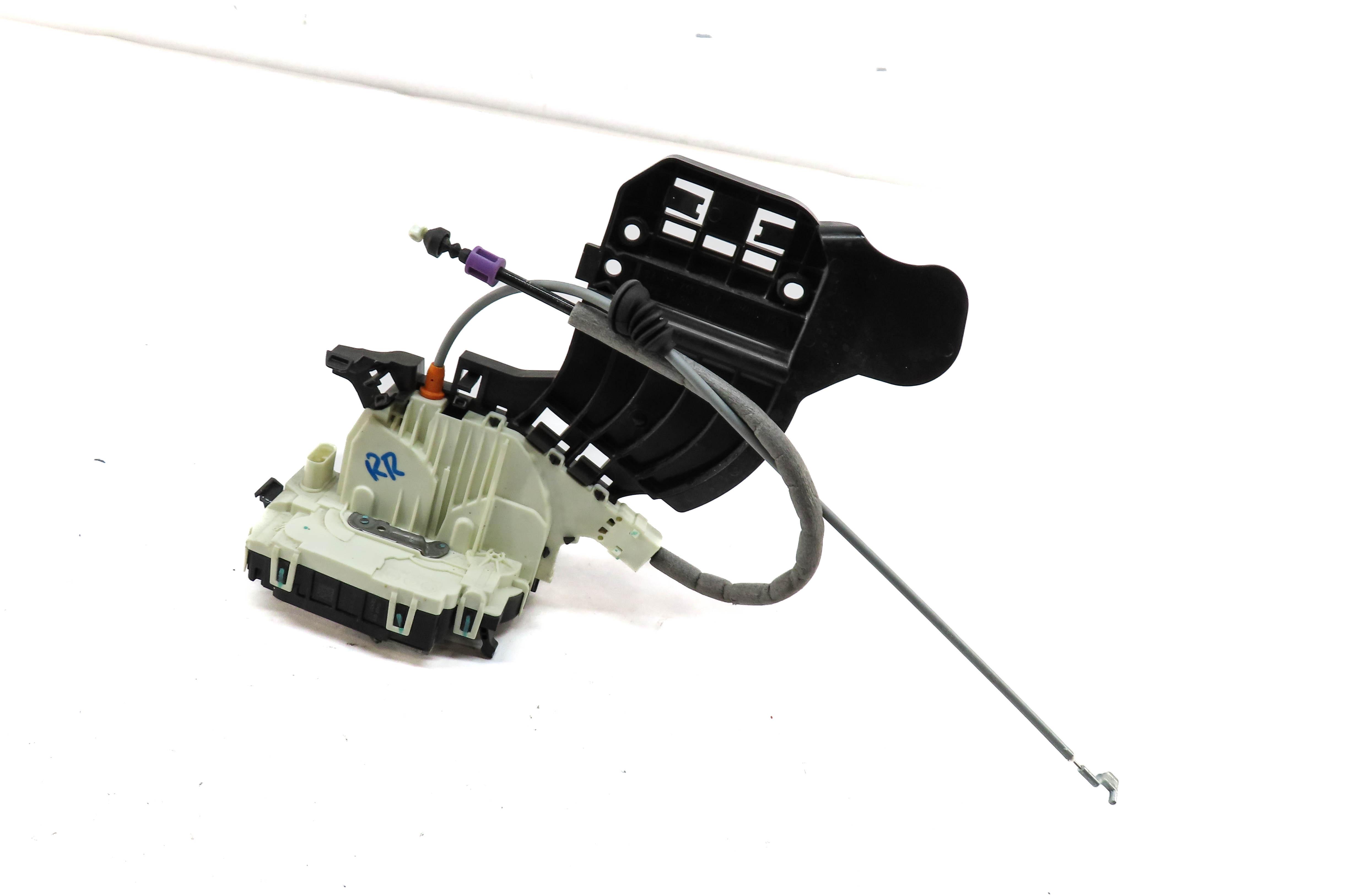 11-19 MERCEDES B CLA CLS E GL GLA ML (W166 W212 X166 X204) RIGHT REAR DOOR LATCH — exact item pictured