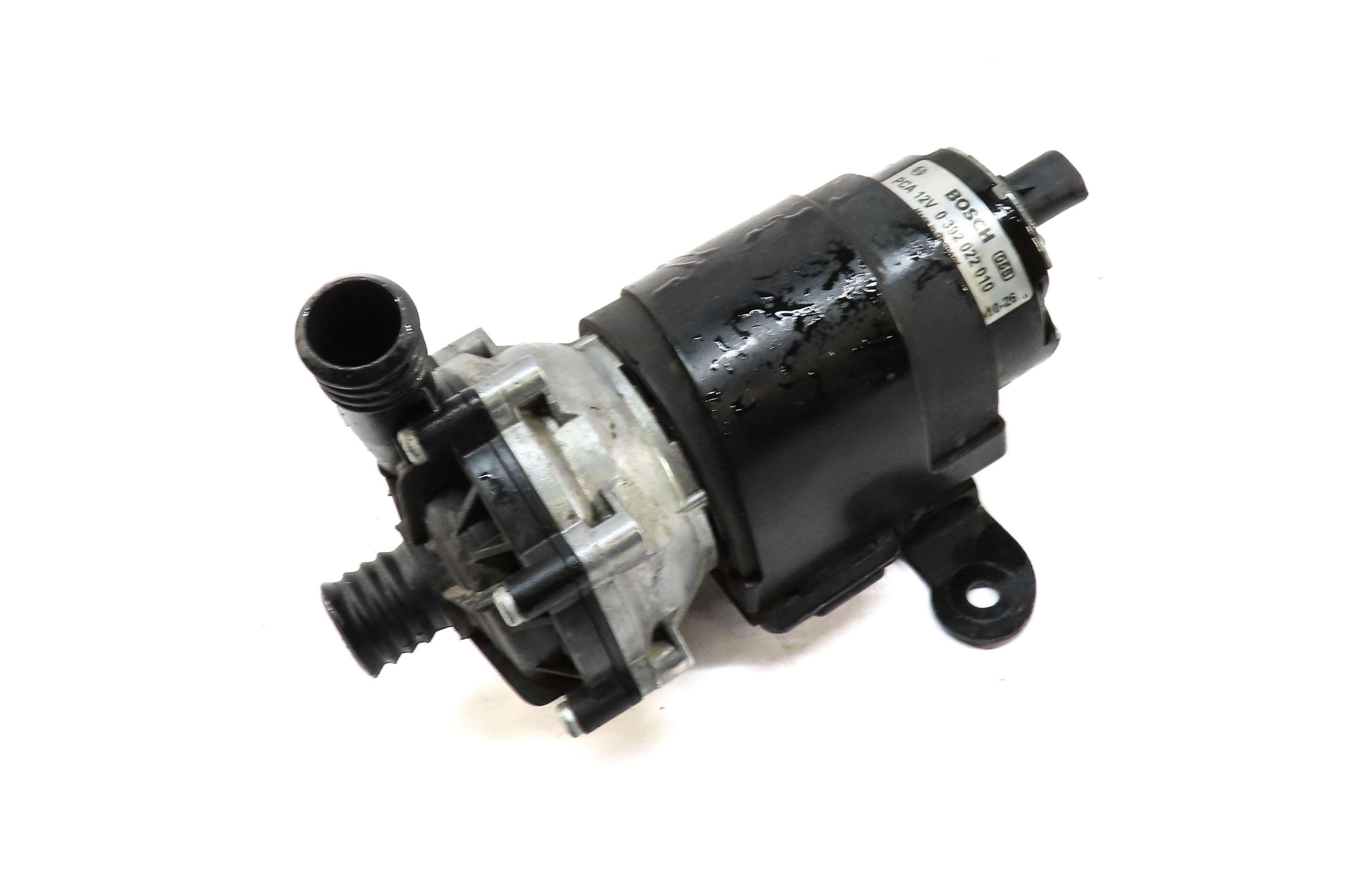 2013 MERCEDES GL450 (X166) 4.6L M278 ENGINE AUX AUXILIARY WATER PUMP — exact item pictured