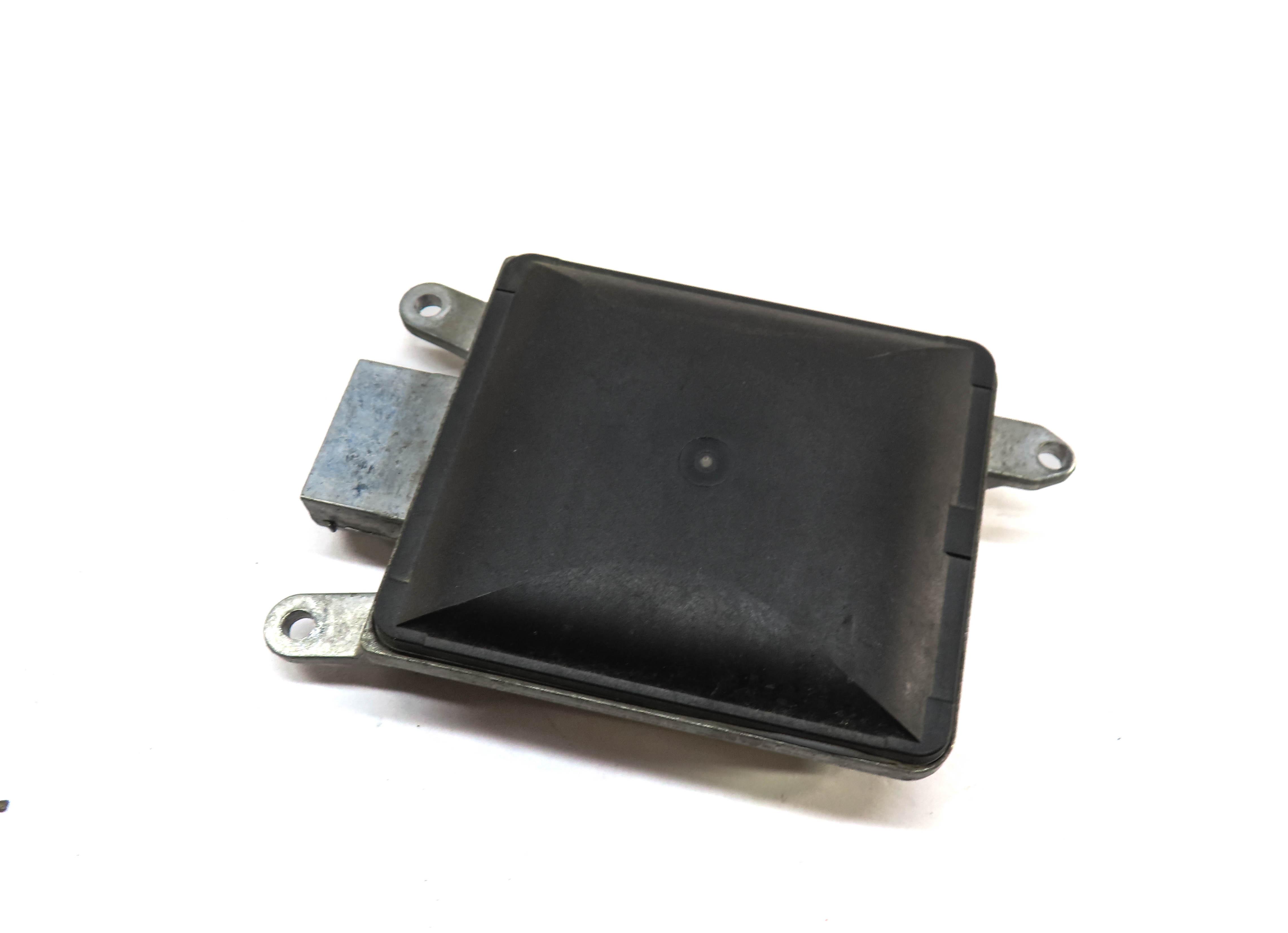 2012-2015 AUDI A6 S6 (C7) LEFT DRIVER REAR BLIND SPOT ALERT MODULE (SLAVE) — exact item pictured