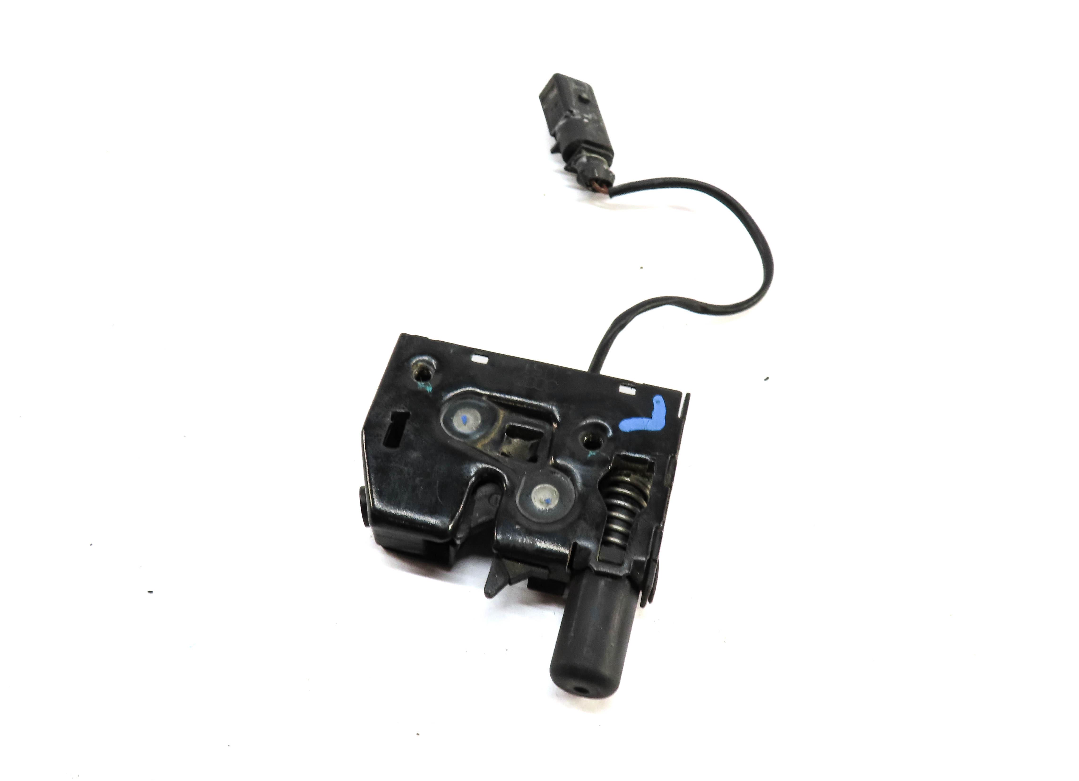 2012 AUDI A6 (C7) FRONT LEFT or RIGHT LOWER HOOD LOCK LATCH — exact item pictured