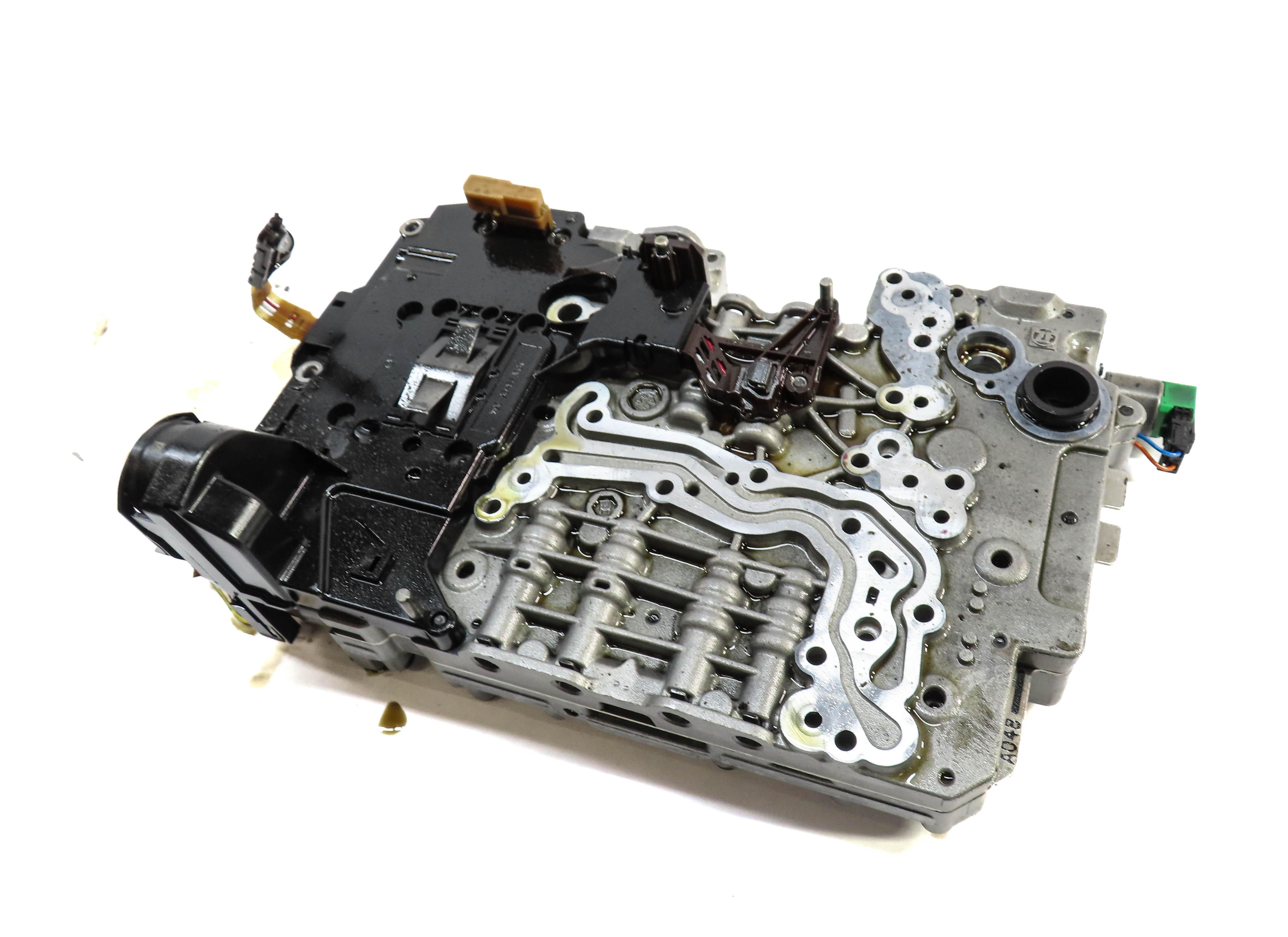 13-19 BMW 550i 550iGT 650i 750i (F01 F02 F10) RWD 8HP70 TRANSMISSION VALVE BODY — exact item pictured