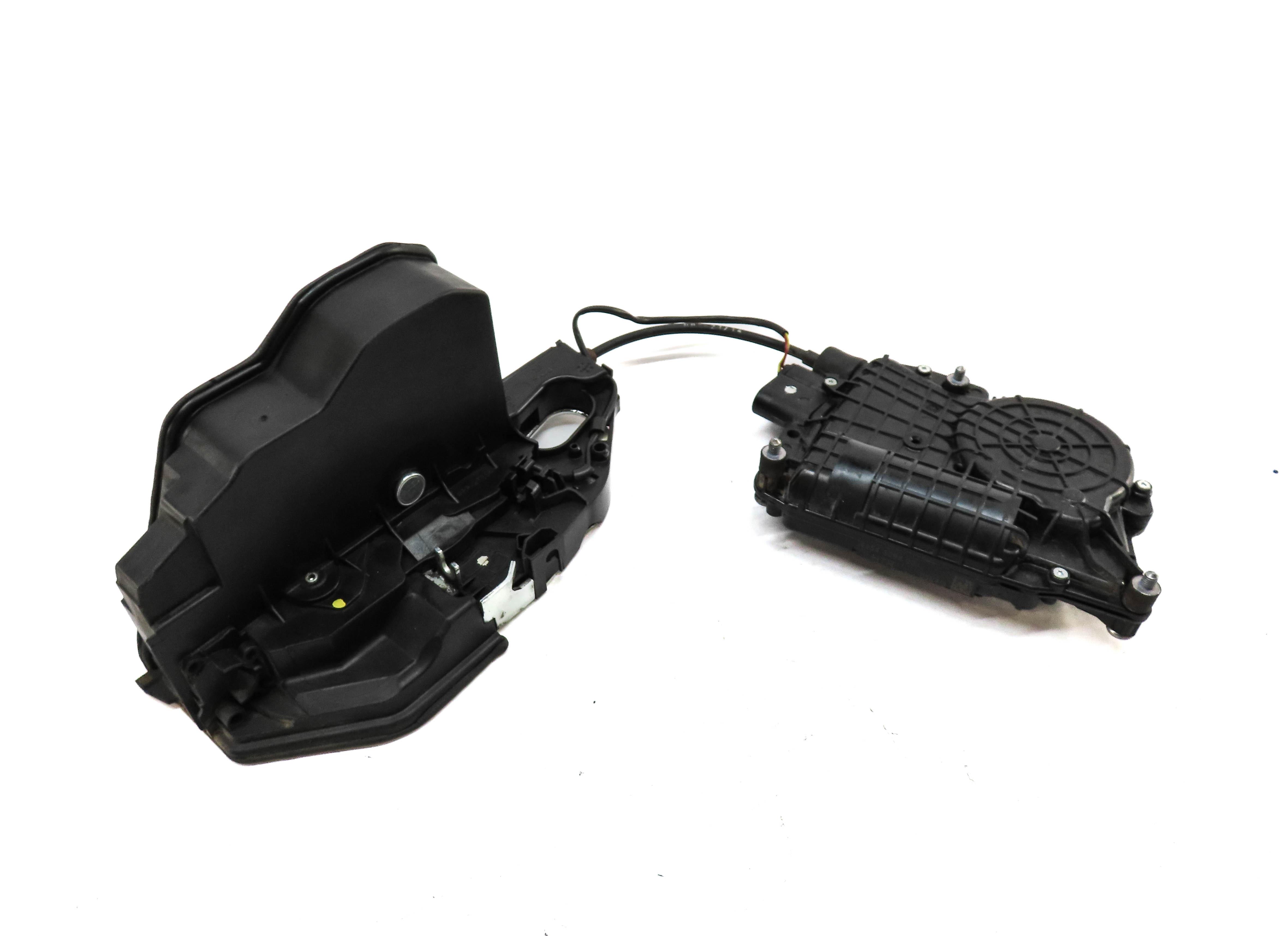 2011-2015 BMW 740i 750i 760i (F01) RIGHT SIDE REAR DOOR LOCK LATCH (SOFT CLOSE) — exact item pictured