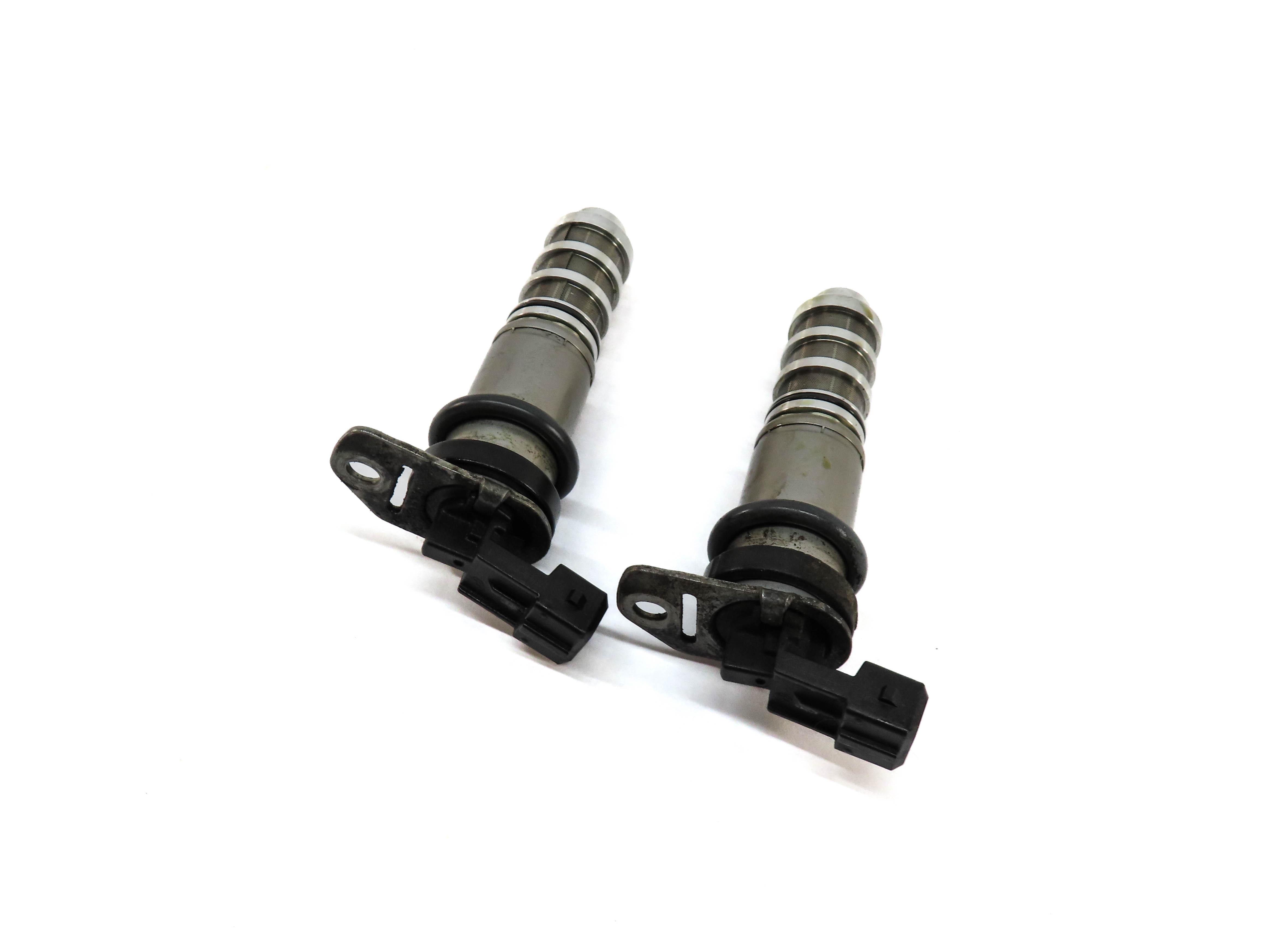 2015 BMW 750Li (F01) 4.4L (N63) ENGINE VANOS TIMING SOLENOID SET OF 2 — exact item pictured