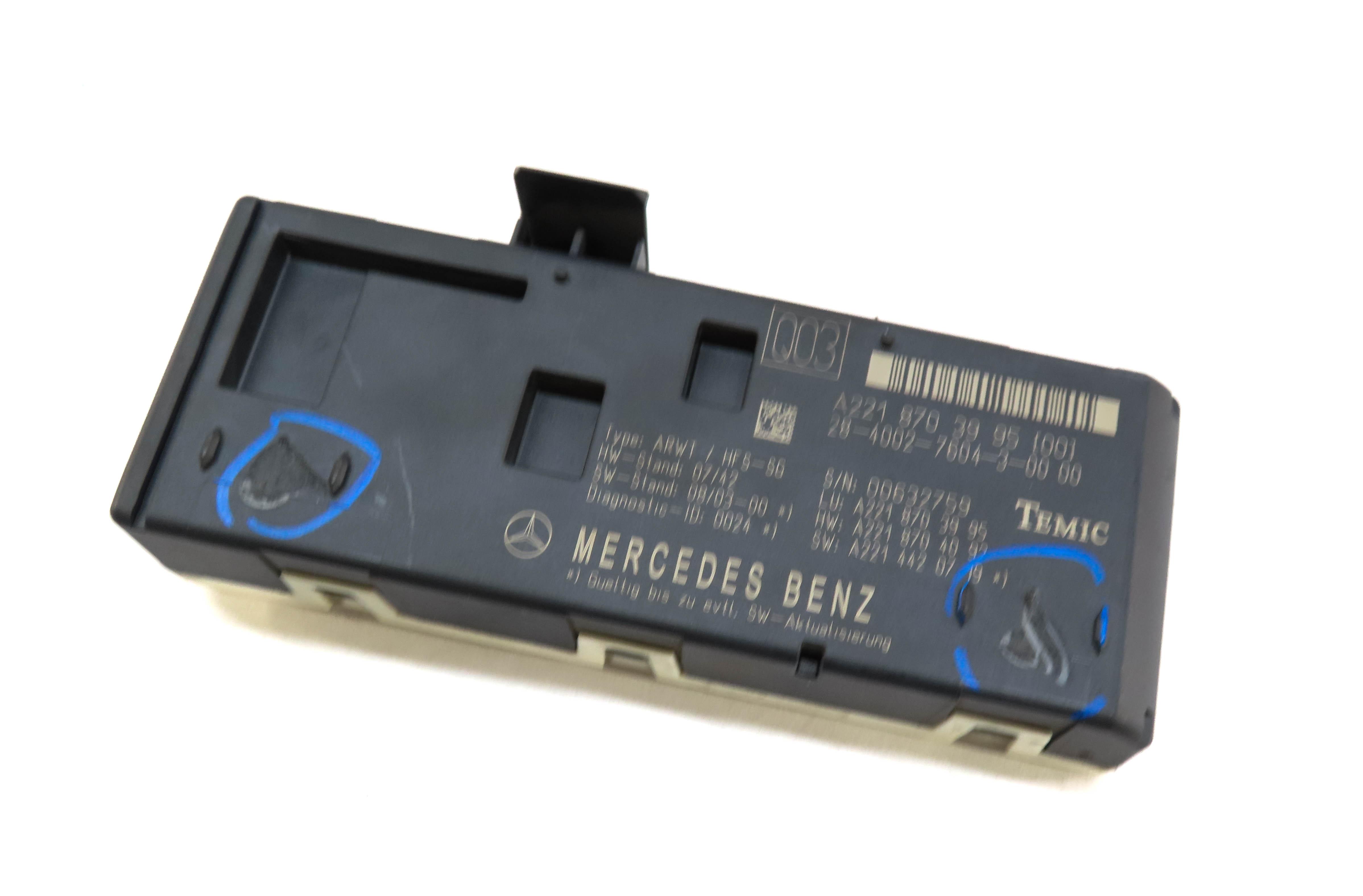 2007-2013 MERCEDES CL S CLASS (C216 W221) TRUNK LIFT LIFTGATE CONTROL MODULE — exact item pictured